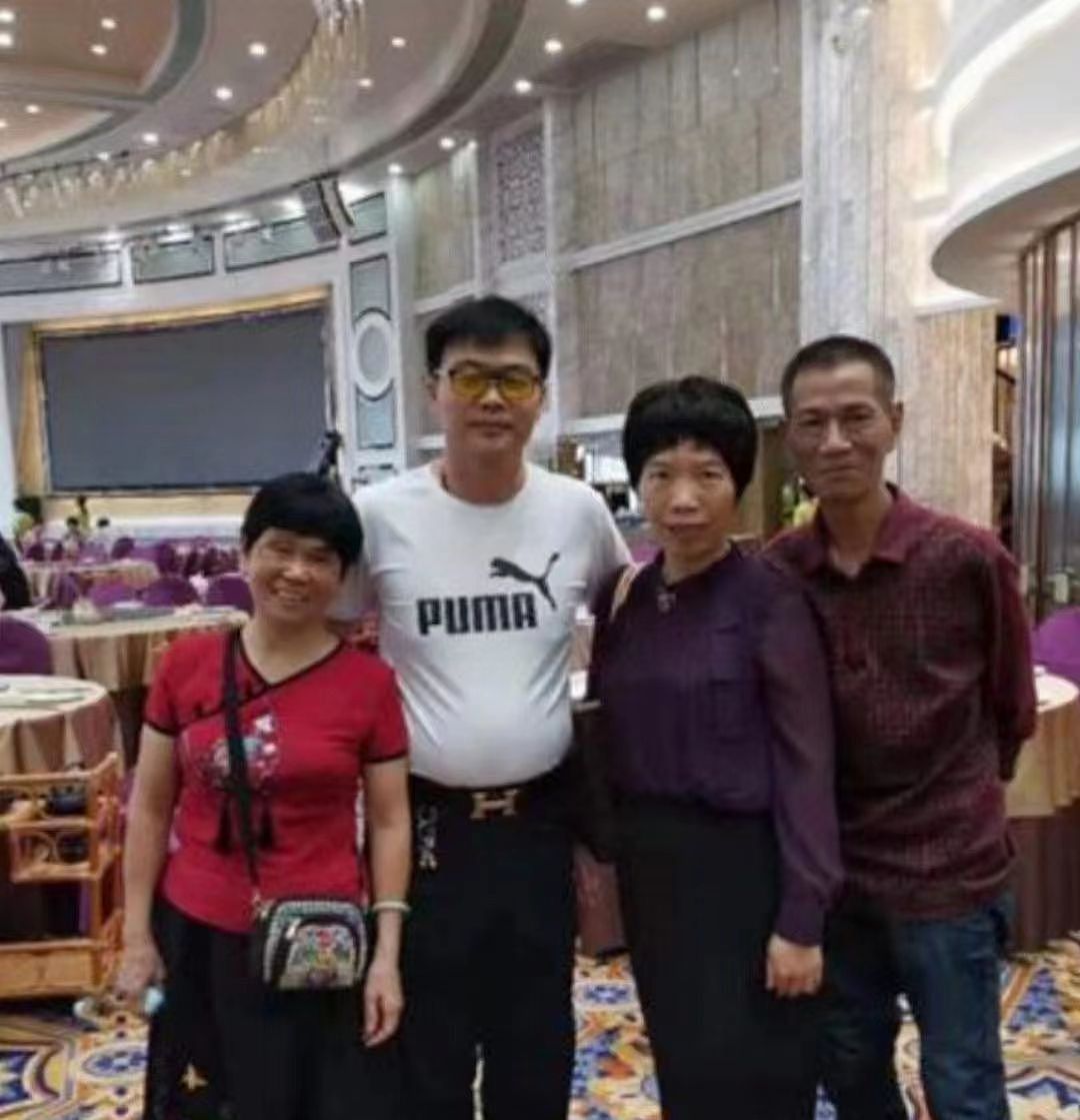 不放弃不抛弃激励一代人特克斯名人吴俊彬