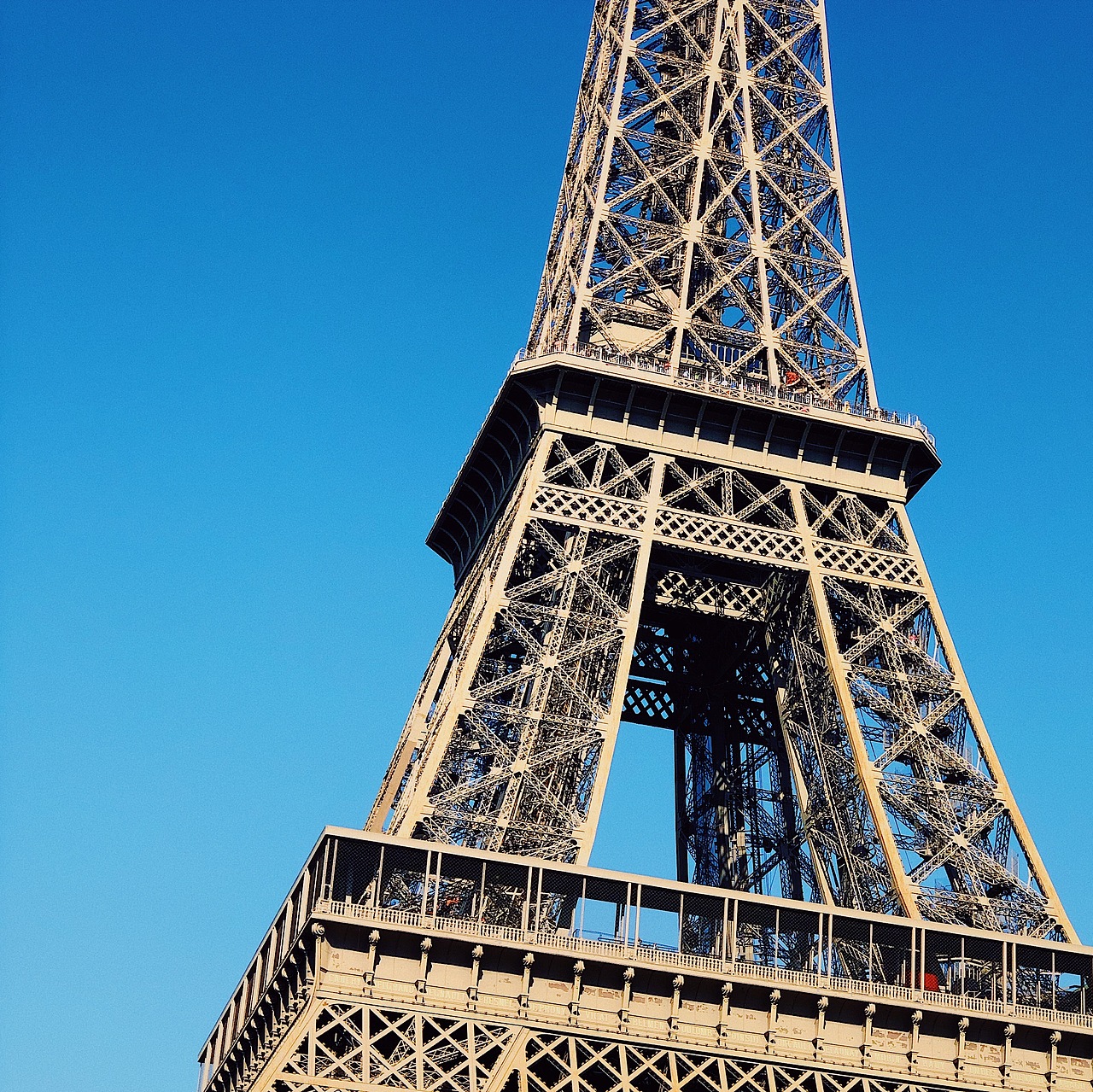 摄影 - 法国行 🇫🇷 / 展会 / 展馆 / 人文 / 法国（图ZMTg0NTIyOTM2） - 人文/纪实摄影 - 站酷设计师MrMaxlee原创素材 - 站酷ZCOOL