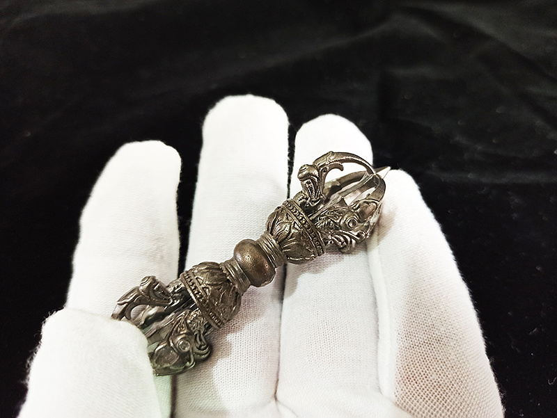 天铁陨铁制五股金刚杵