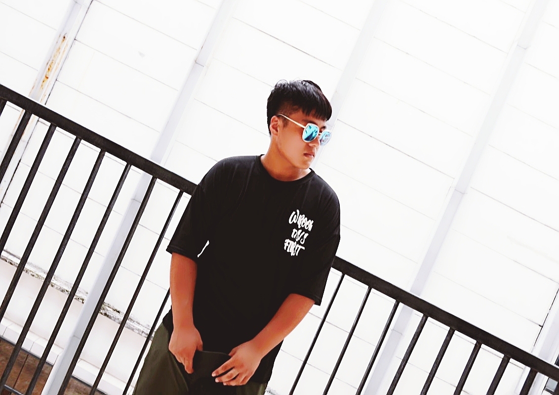 我看往那个希望方向!