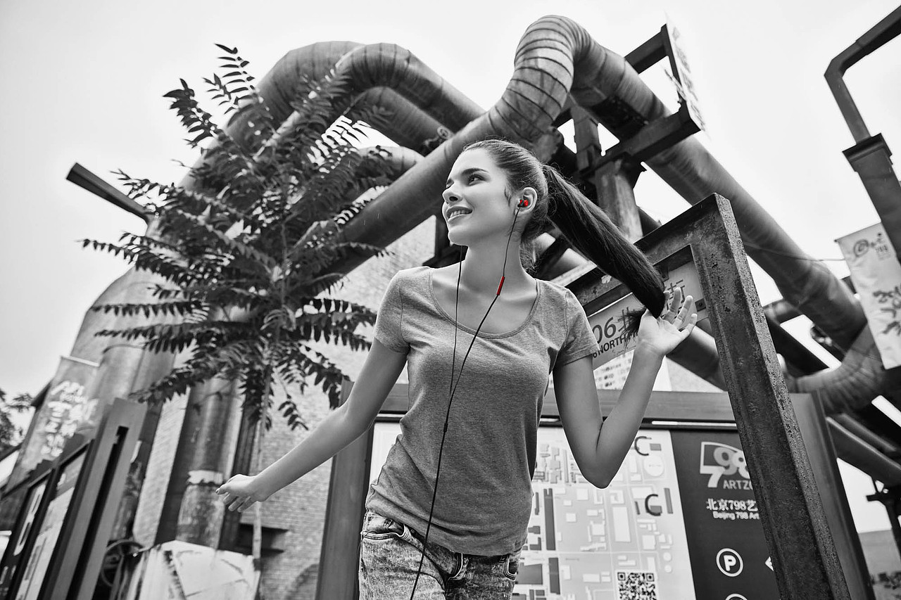 维恩视觉|多米耳机（图ZMjE1MDQ4Njg4） - 时尚/艺术摄影 - 站酷设计师venstudio原创素材 - 站酷ZCOOL