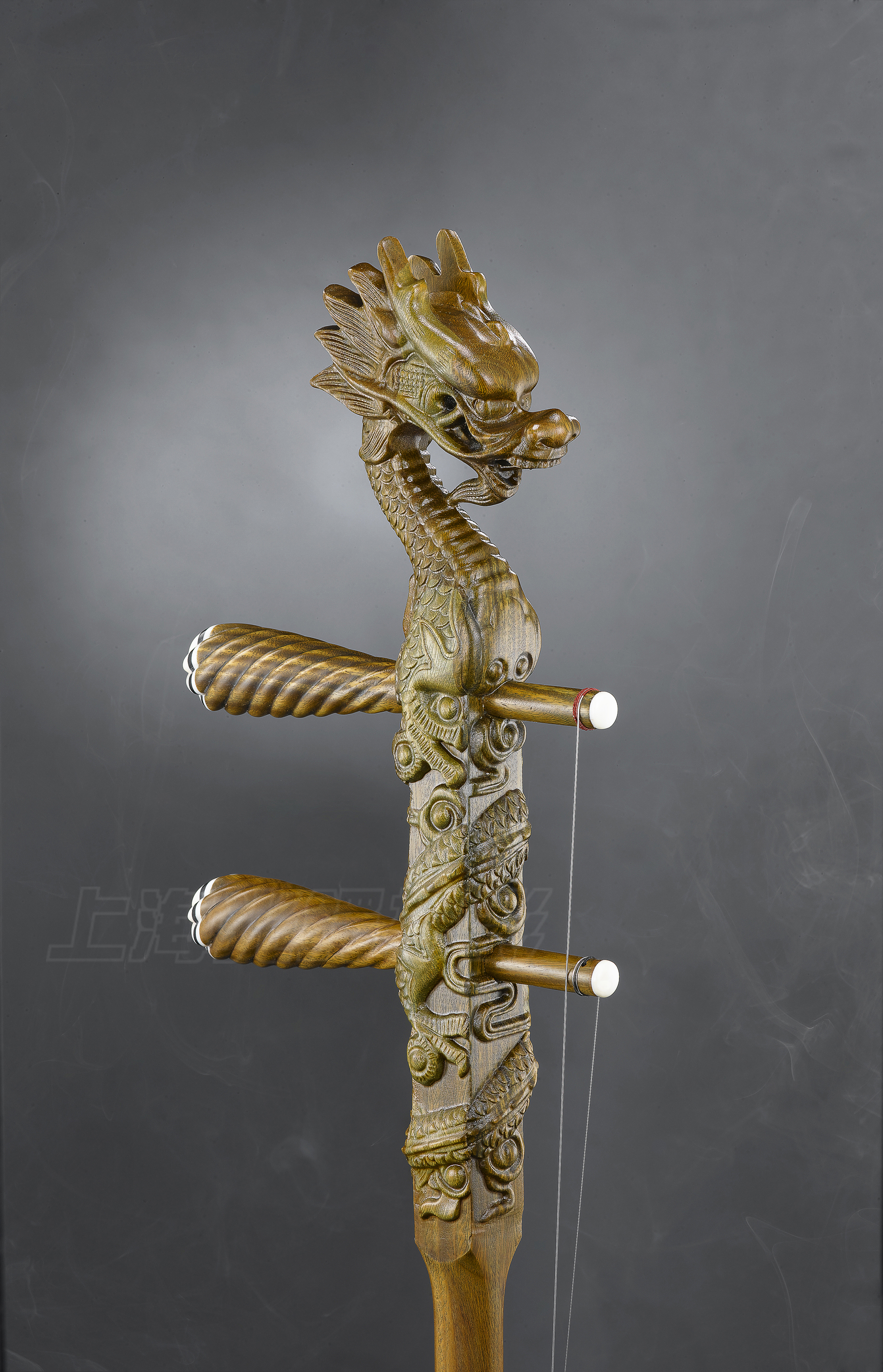 二胡(erhu fiddle),始于唐朝,至今已有一千多年的历史