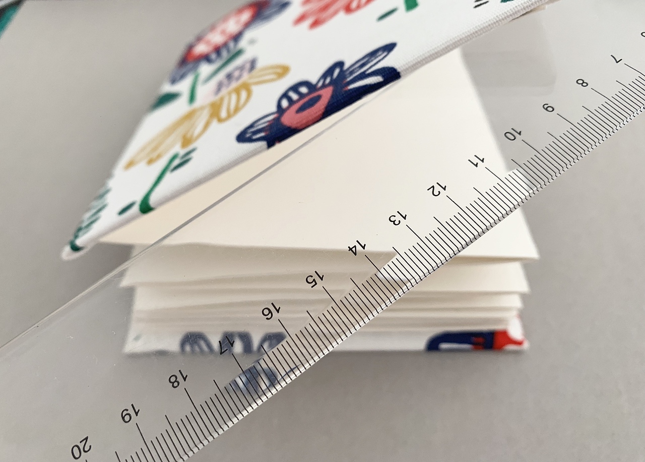 手工教程 | 如何制作一个属于自己的手工本