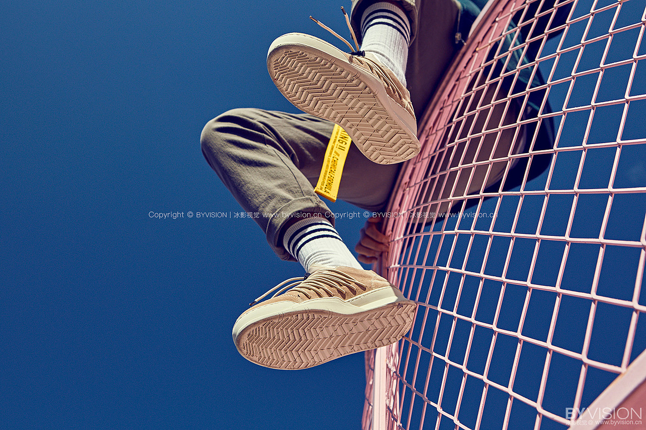 鞋子品牌广告摄影（图ZMjIyNjM4NzQw） - 产品摄影 - 站酷设计师冰影视觉摄影原创素材 - 站酷ZCOOL