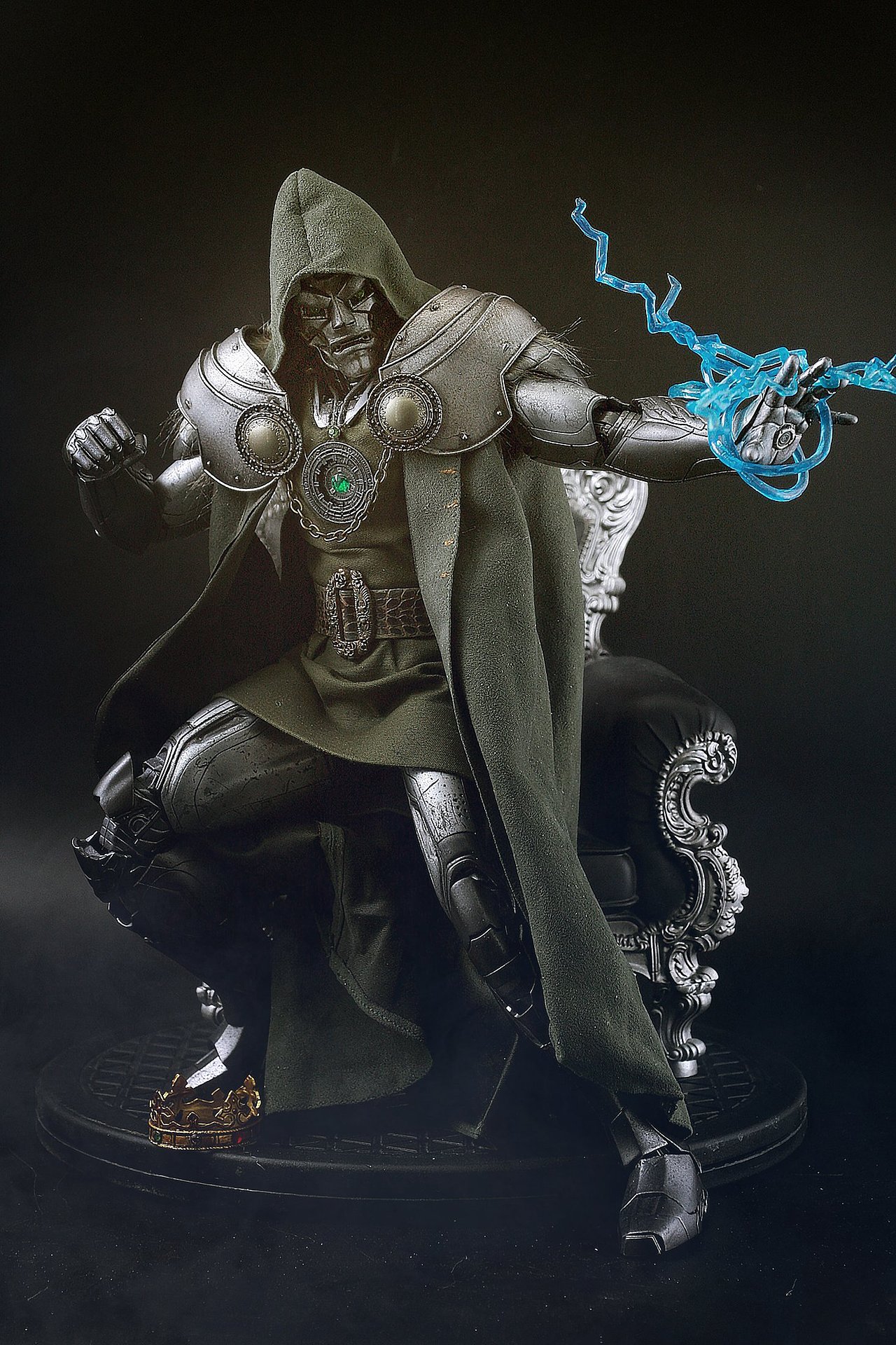 眉间白火的臆造自d之钢铁杜姆博士