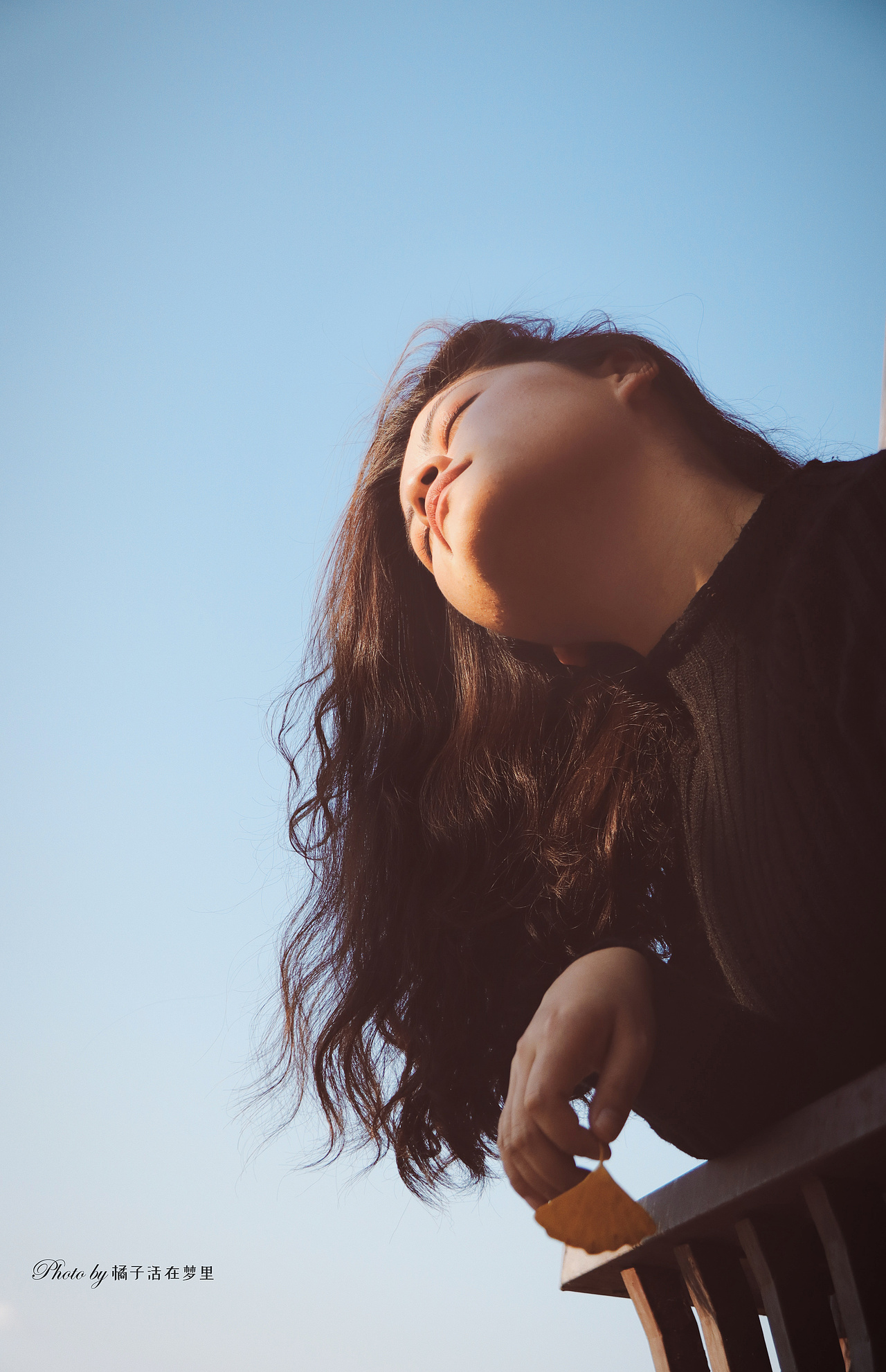 暖冬（圖ZMTkyNDExMjky） - 人像攝影 - 站酷設(shè)計(jì)師橘子活在夢(mèng)里原創(chuàng)素材 - 站酷ZCOOL