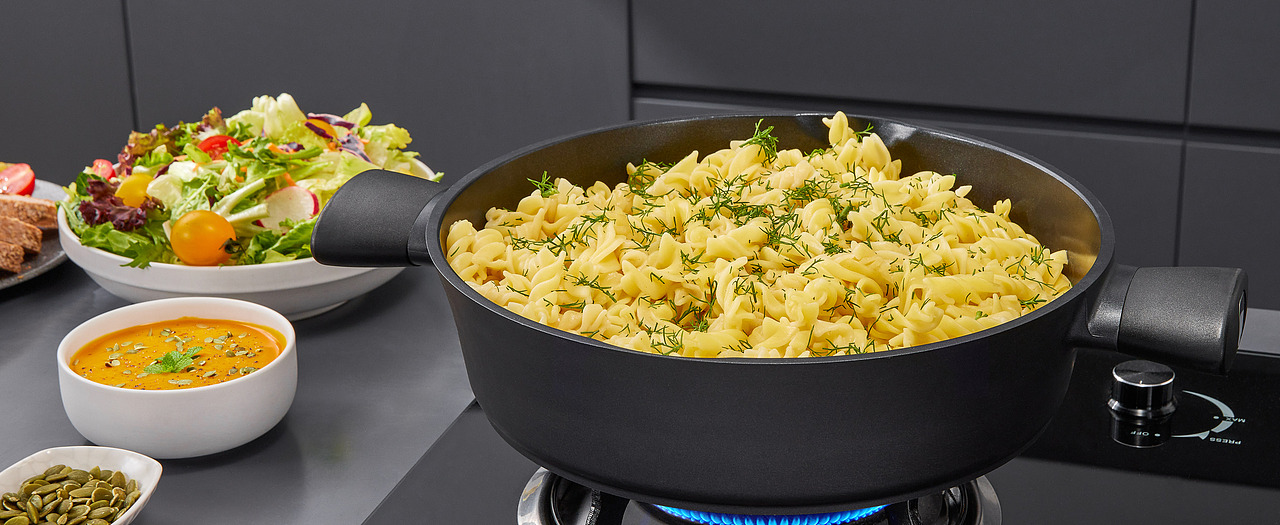 厨房锅具（图ZMzYzNTkzNzA0） - 产品摄影 - 站酷设计师李法拉_Ing原创素材 - 站酷ZCOOL