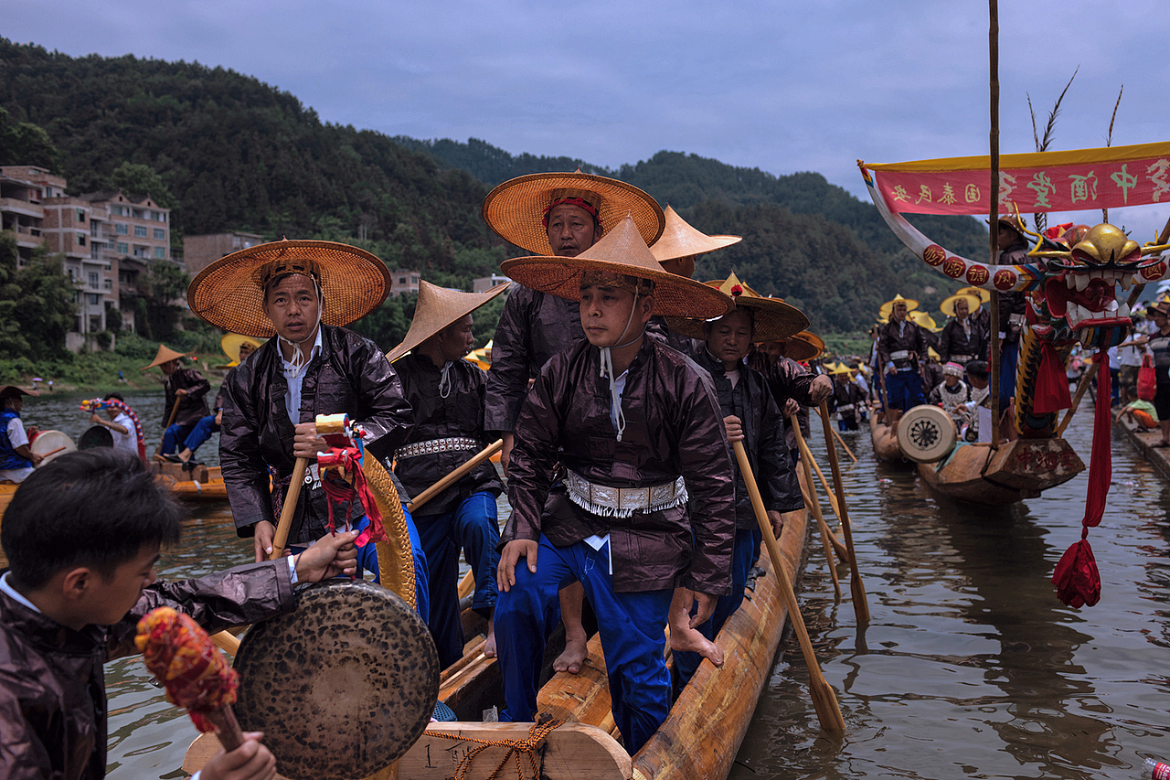 清水江畔独木龙舟