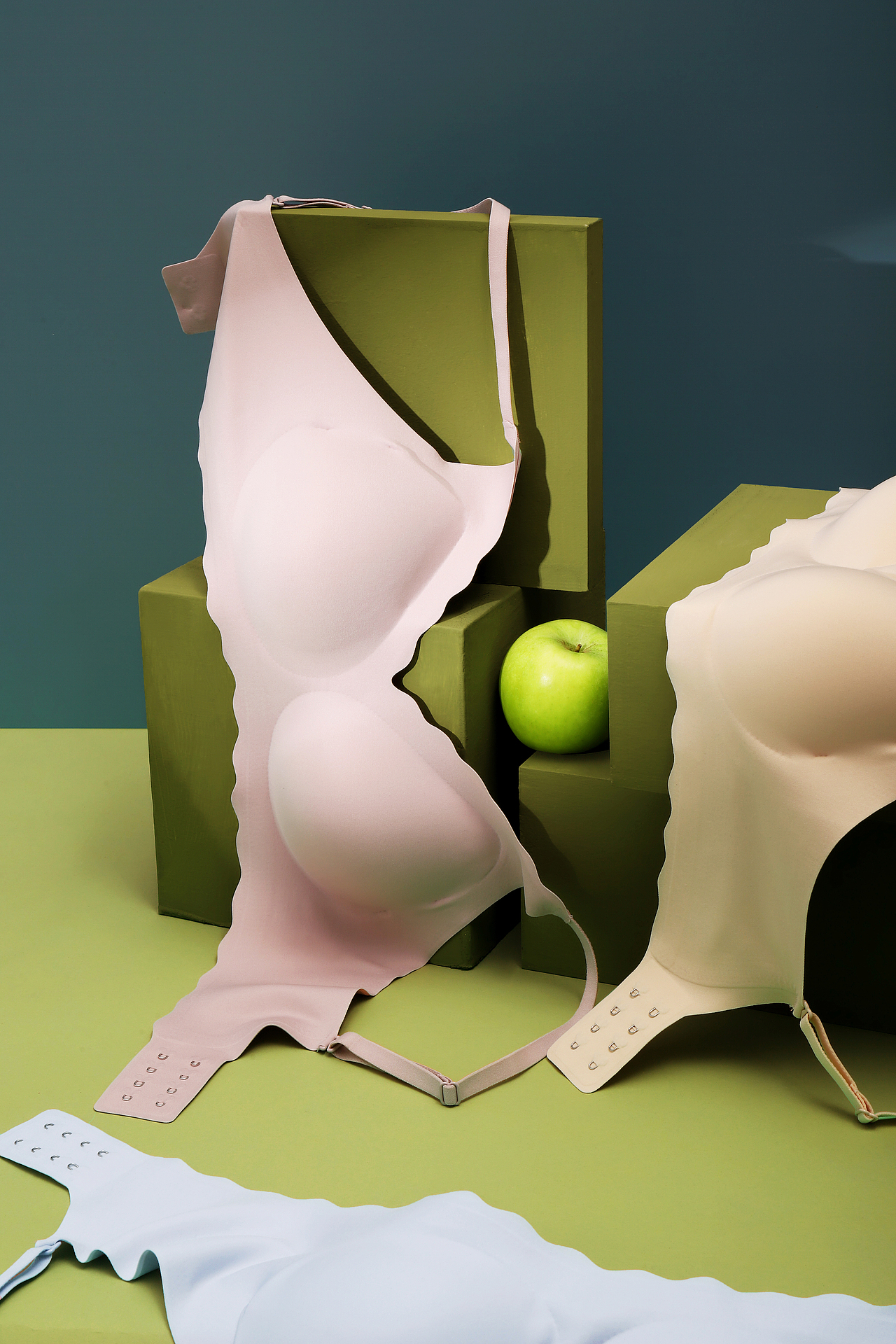 内衣摄影｜都市丽人（图ZMjgwMTc1OTk2） - 产品摄影 - 站酷设计师摄影师张曦群原创素材 - 站酷ZCOOL