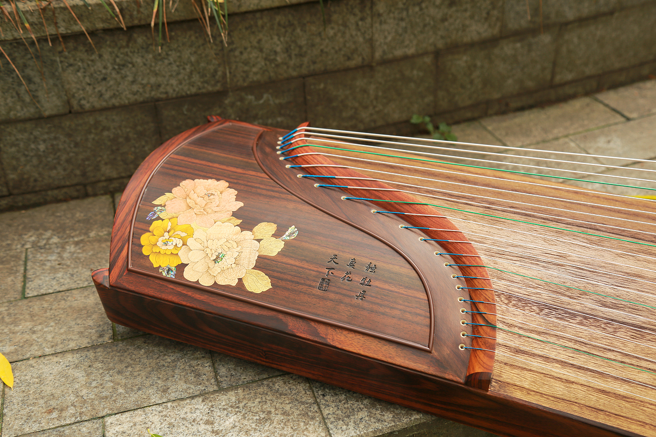 煌上煌古筝真牡丹