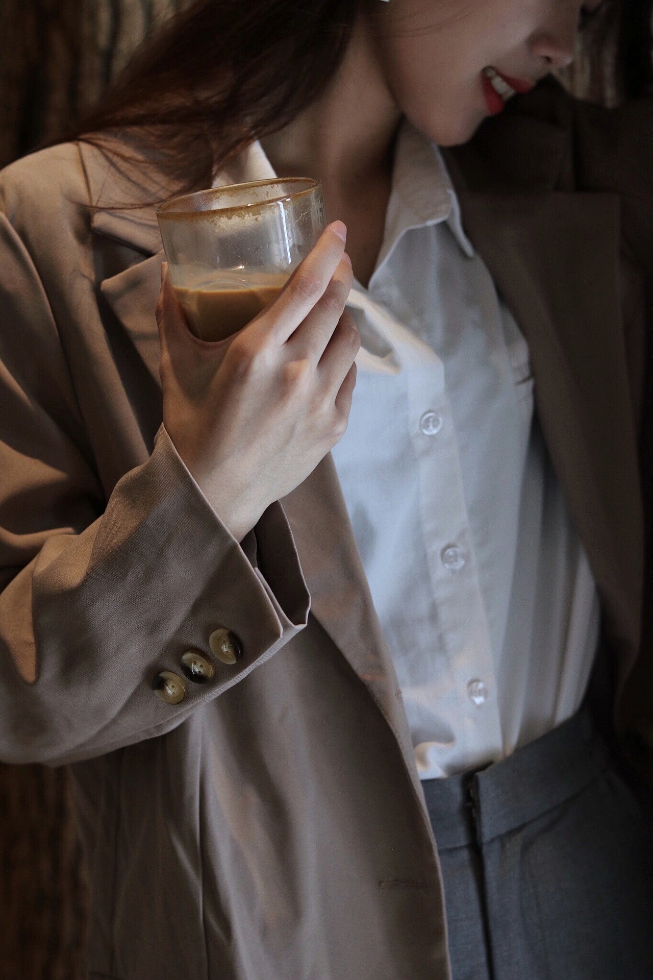 来回咖啡摄影（图ZMTg2MDQzODky） - 人像摄影 - 站酷设计师那么帅原创素材 - 站酷ZCOOL