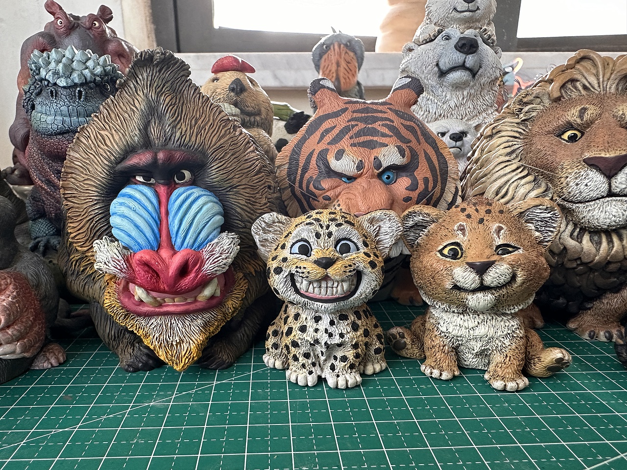 《狂野国度瞪眼马拉松》山魈与小花豹