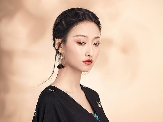 「造图舍」土家硒泥坊新中式 眼影 妆面人像摄影