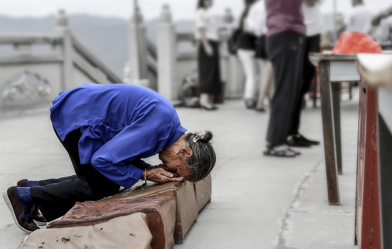 《礼佛》摄影组图