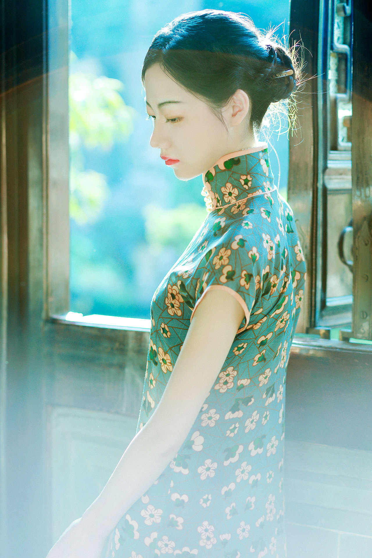 最是那一低头的温柔（图ZMjI3NjcwNDE2） - 人像摄影 - 站酷设计师子诺ZiNeo原创素材 - 站酷ZCOOL