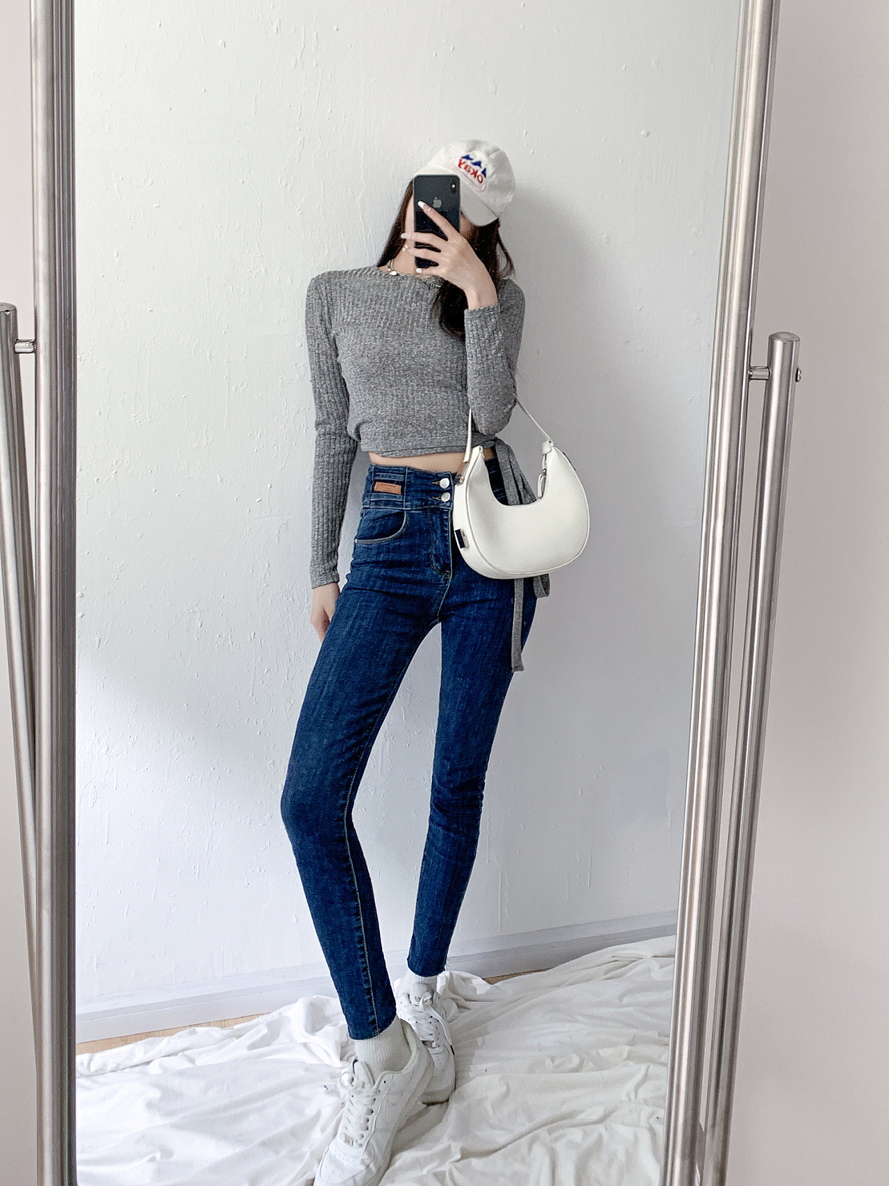 张小南风裤子牛仔裤打底裤运动裤网红店主风对镜自拍摄