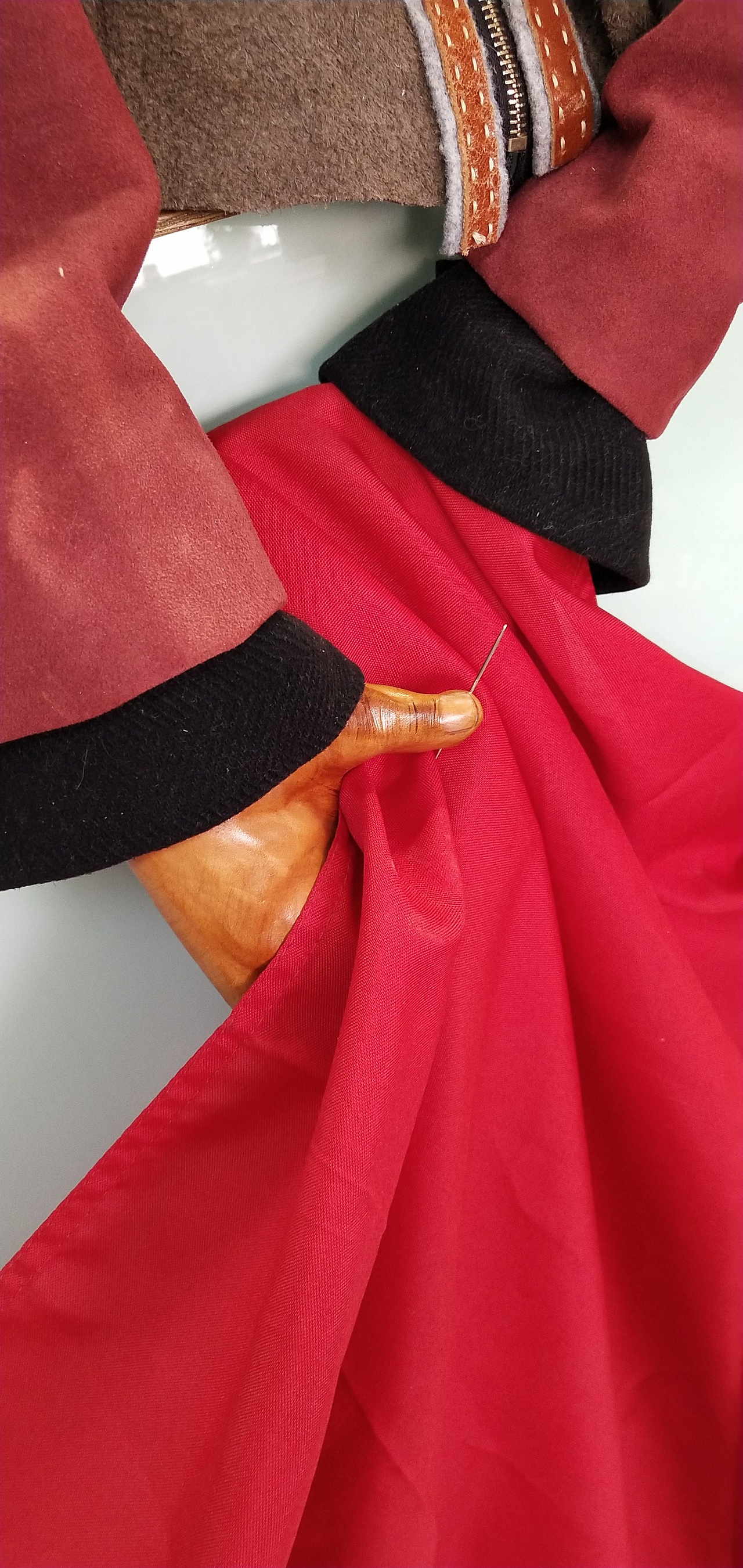 牛皮雕塑作品《绣》系列一（图ZMjY4NDYwNDc2） - 其他手工艺 - 站酷设计师孟璐璐V原创素材 - 站酷ZCOOL