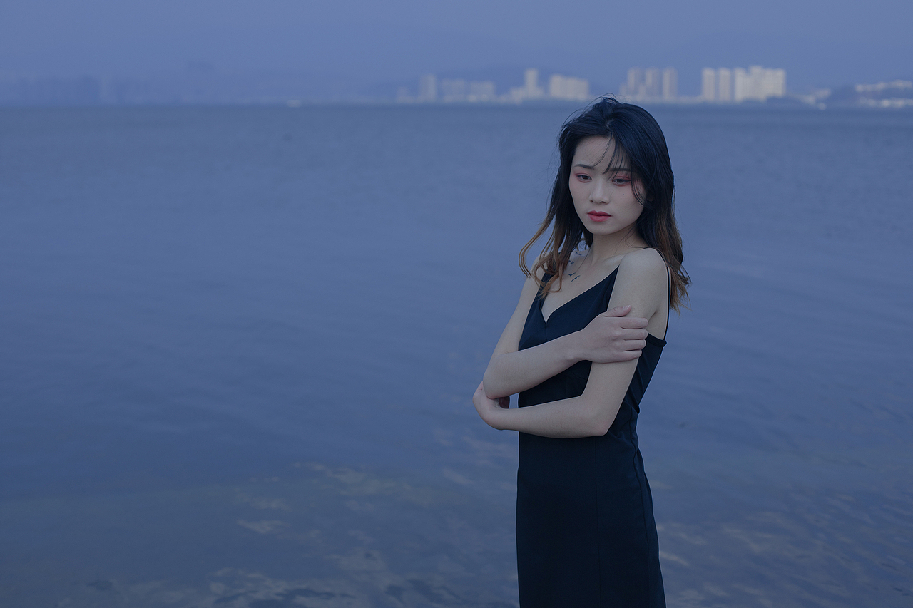 深藏大海（图ZMjUxMDA3MjMy） - 人像摄影 - 站酷设计师gugufhf原创素材 - 站酷ZCOOL