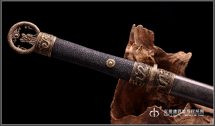 龙泉刀剑龙装环首刀地肌夹钢dj3330