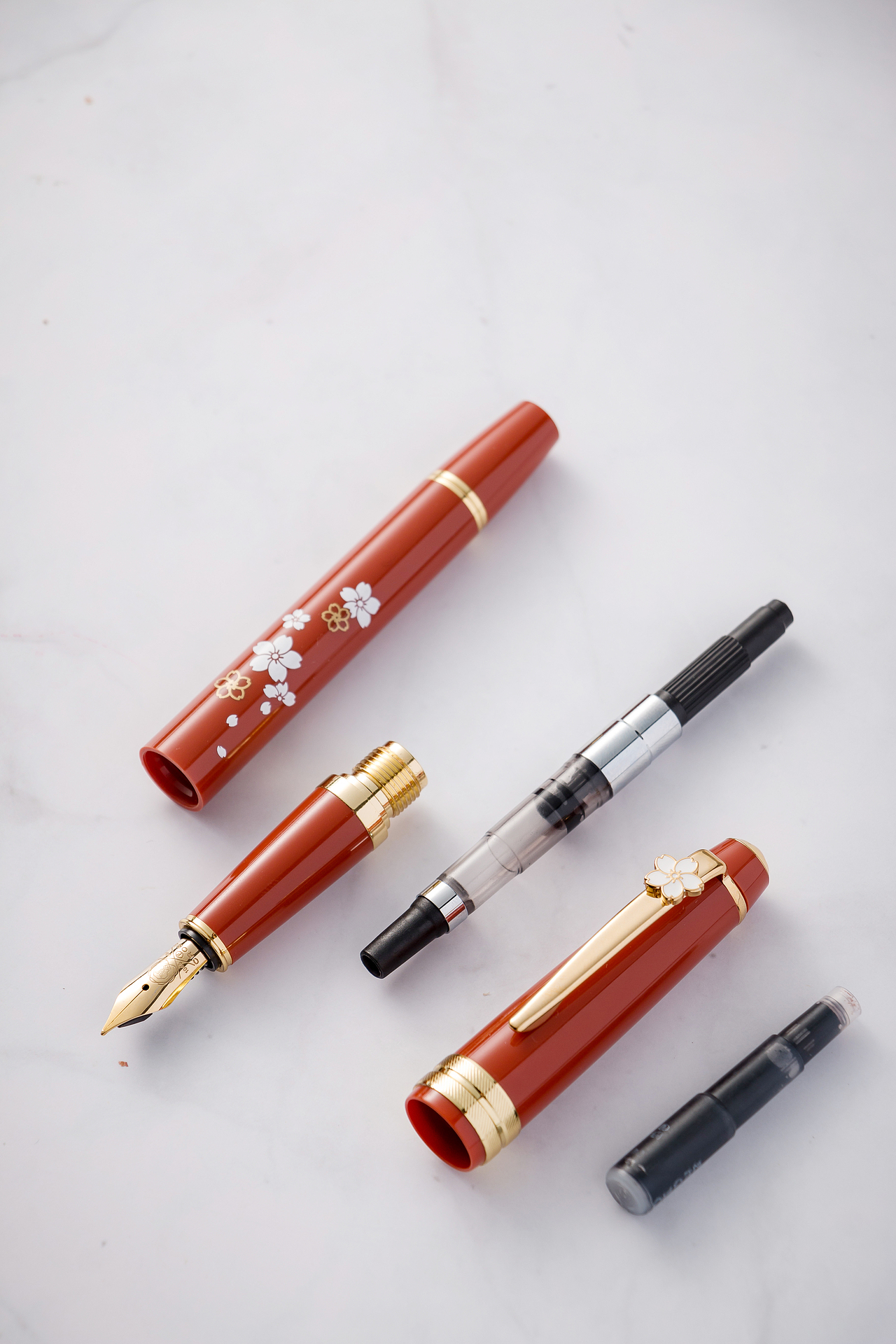 【文创】笔上生花,郁金香的优雅浪漫