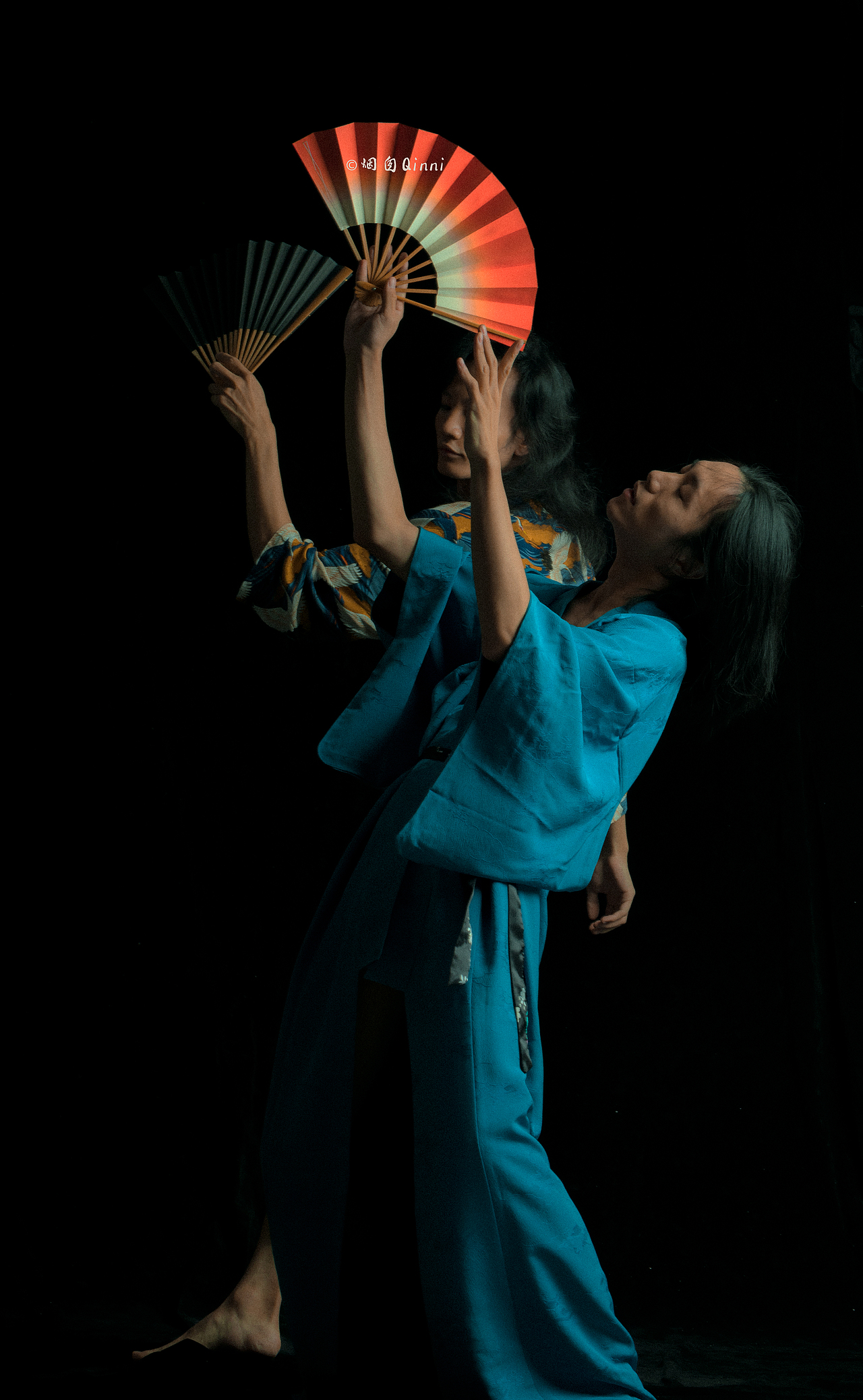 人像摄影——双人扇舞（图ZMTgzMDc3MzU2） - 人像摄影 - 站酷设计师烟囱qinni原创素材 - 站酷ZCOOL