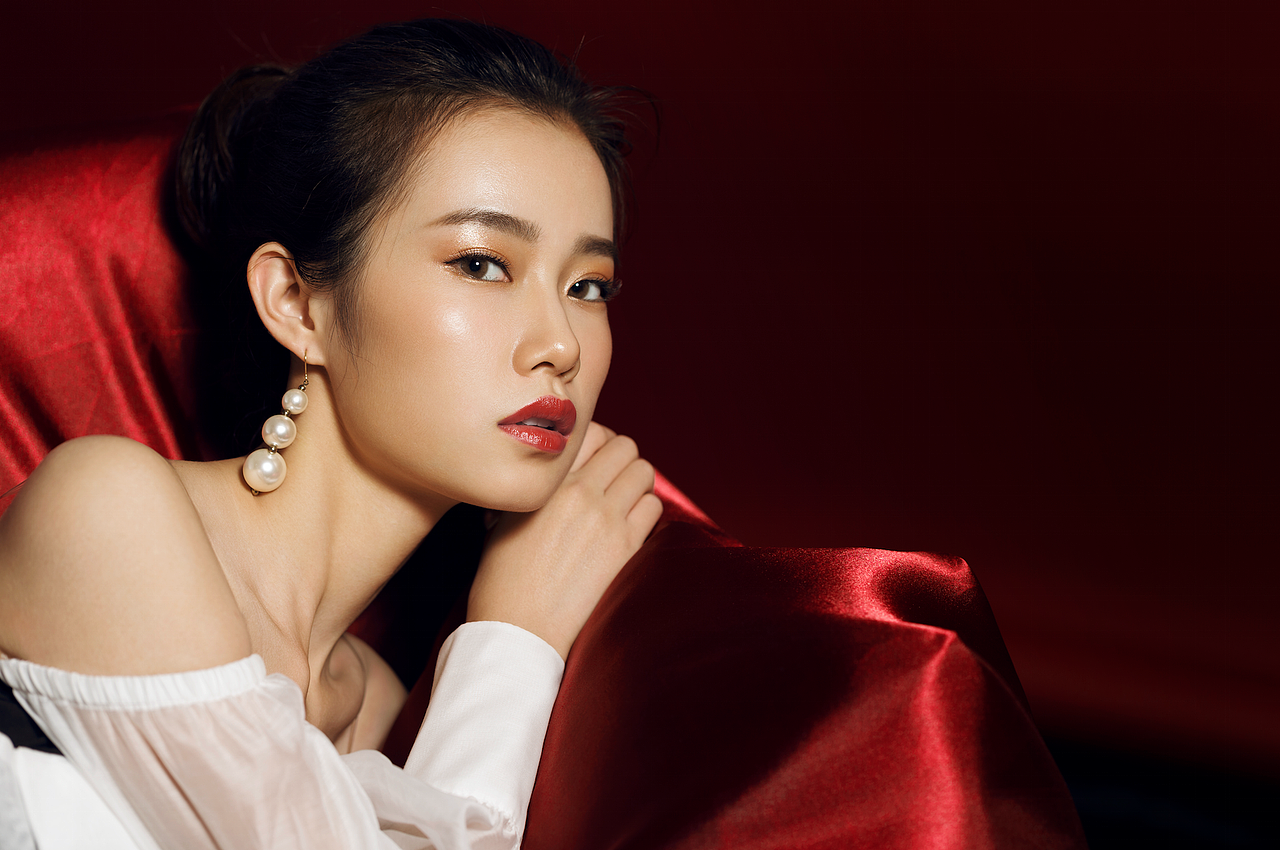 妆面拍摄-唇膏2