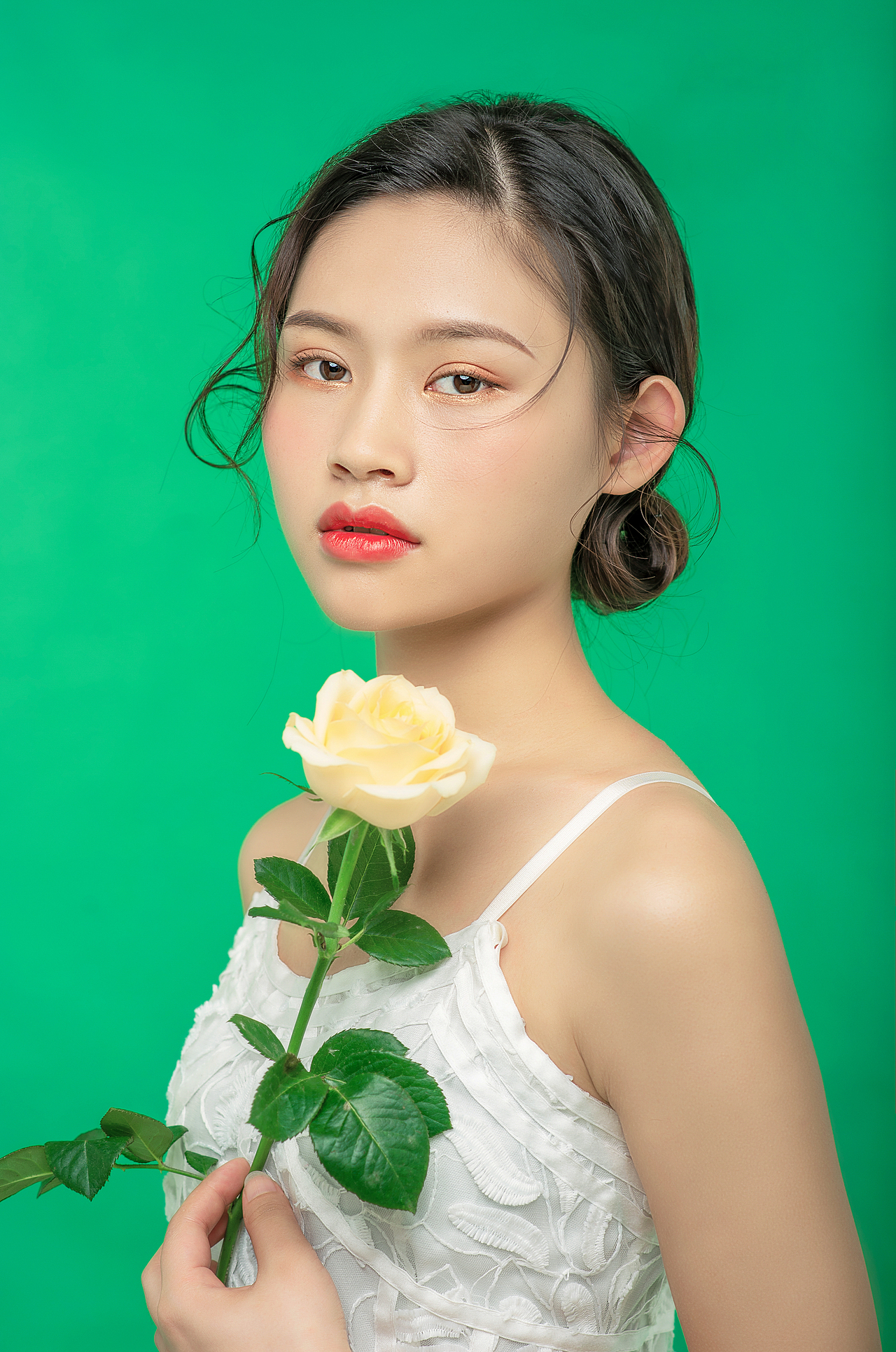 纯色背景人像小叶