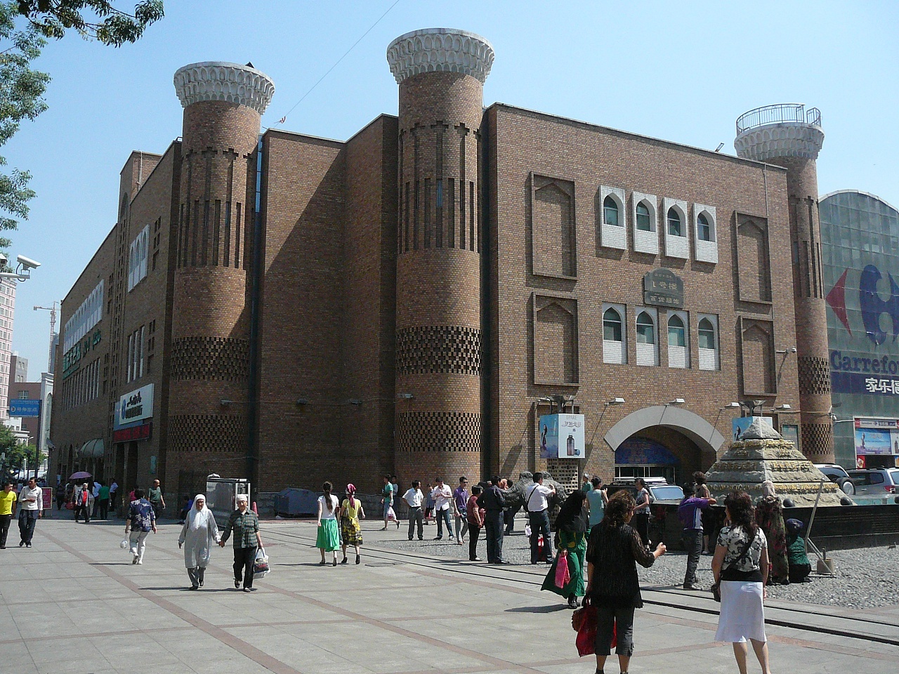 新疆乌鲁木齐最具人气的景点，免费15年后终于开始收费