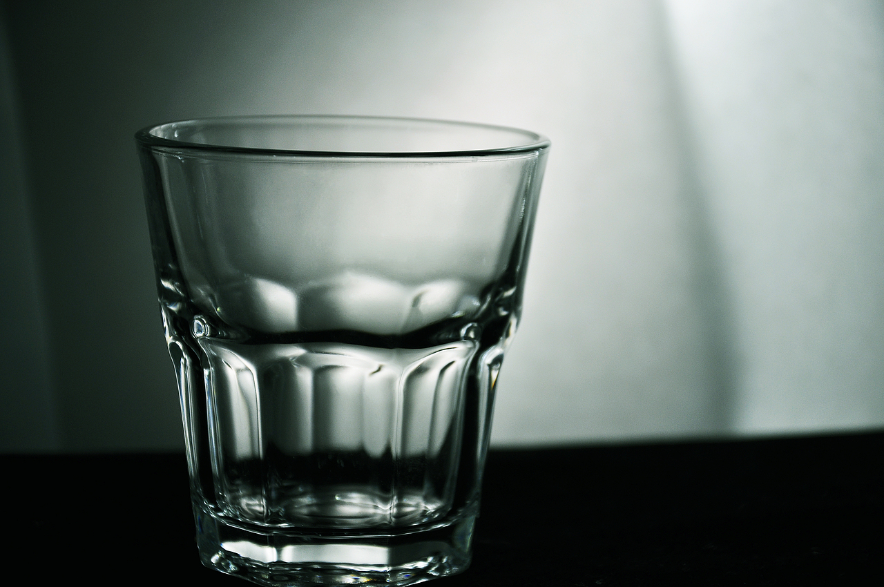 玻璃杯（图ZOTY0NjgzMDg=） - 产品摄影 - 站酷设计师xue小小桃原创素材 - 站酷ZCOOL