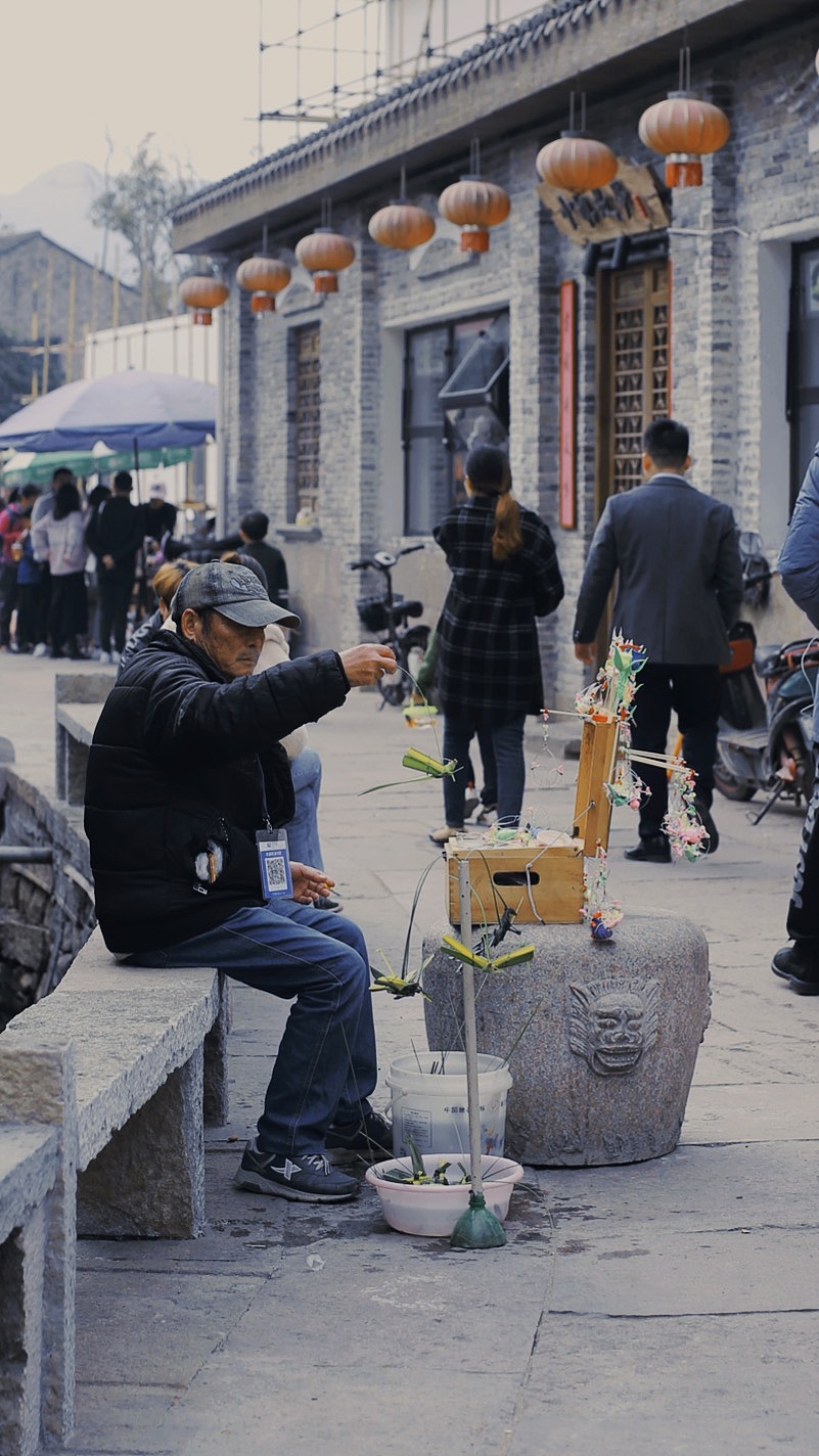 古镇里的人间烟火气📸（图ZMjM2MjQ5OTAw） - 人文/纪实摄影 - 站酷设计师Z自由女神原创素材 - 站酷ZCOOL