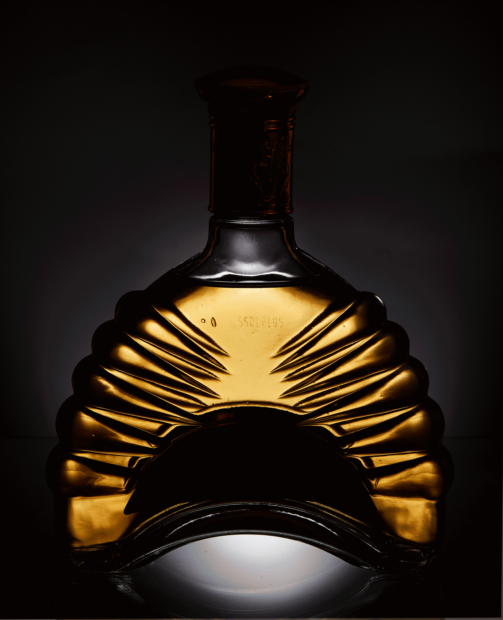 干货满满!化妆品\洋酒\眼镜\不锈钢面包机 布光技巧