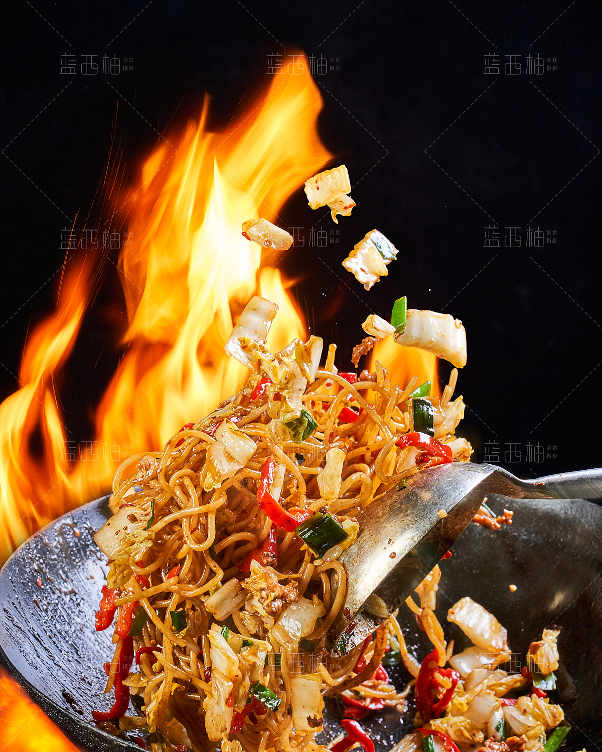 爆炒江西炒粉 颠锅颠勺摄影 小吃美食拍摄（图ZMzU1MjQ1MDQ4） - 美食摄影 - 站酷设计师蓝西柚美食摄影原创素材 - 站酷ZCOOL