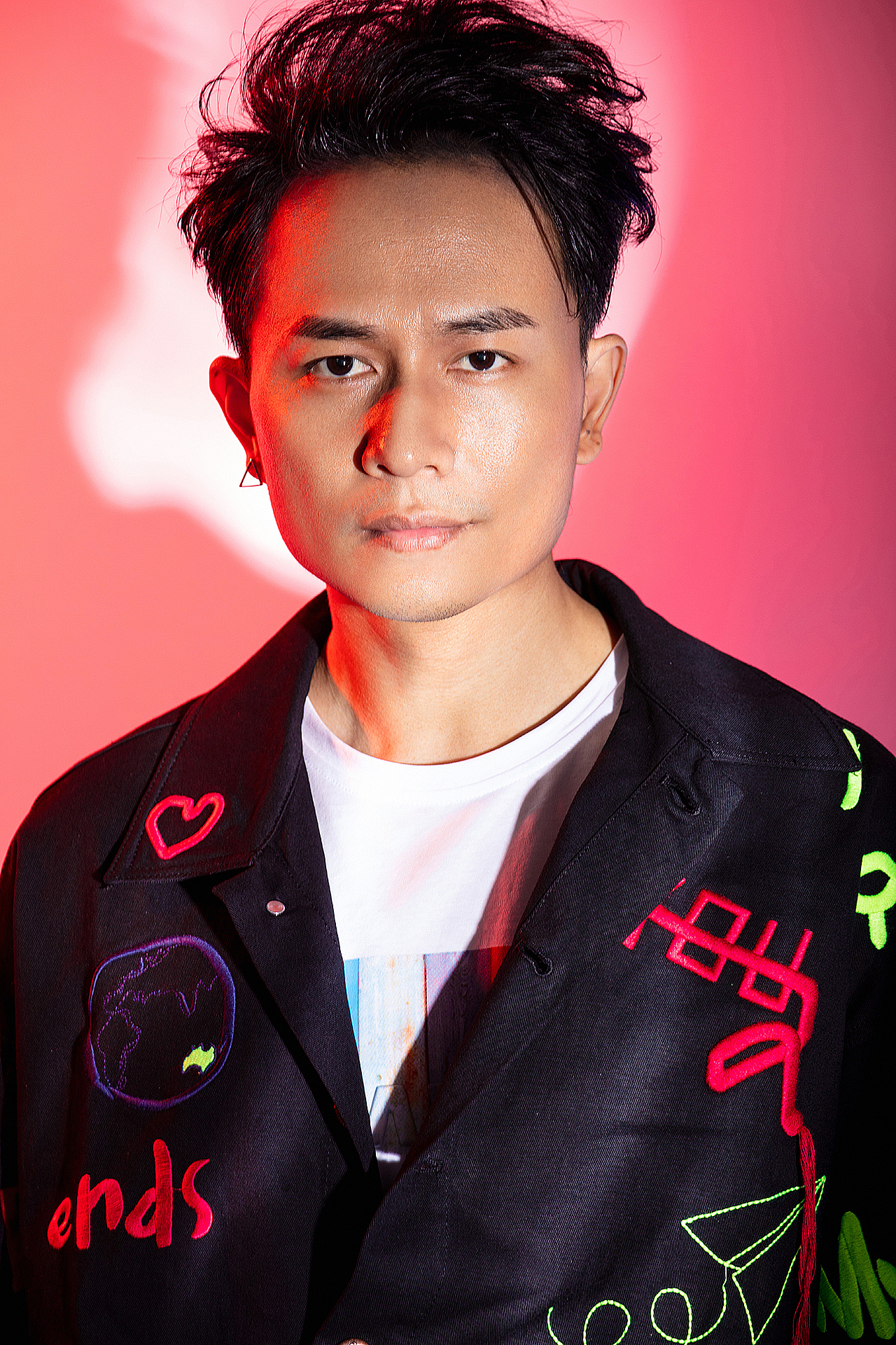 歌手欢子（图ZMTk1NjgzNDU2） - 人像摄影 - 站酷设计师时尚摄影师沈金升原创素材 - 站酷ZCOOL