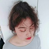 默默而笙的头像