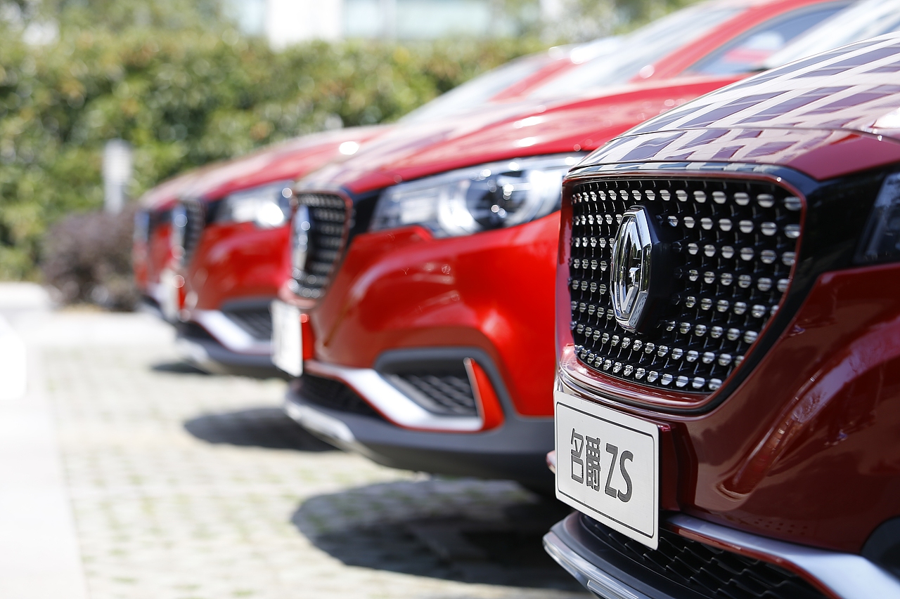 汽车——名爵ZS 车队（图ZODY3MTk4OTY=） - 产品摄影 - 站酷设计师糊叔原创素材 - 站酷ZCOOL