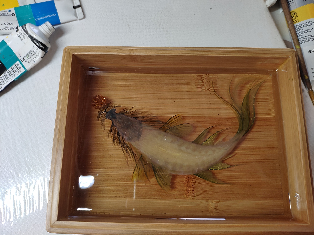 《鳌鱼》《遛浪地球》四月树脂画（图ZMjA1NjY2MDgw） - 其他手工艺 - 站酷设计师跃然脂上原创素材 - 站酷ZCOOL