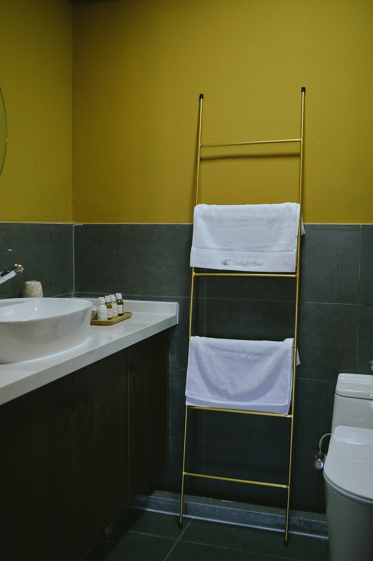 用色彩表达情绪的暮蓝屿民宿（图ZMTI2Nzg3OTE2） - 家装设计 - 站酷设计师十一空间设计原创素材 - 站酷ZCOOL