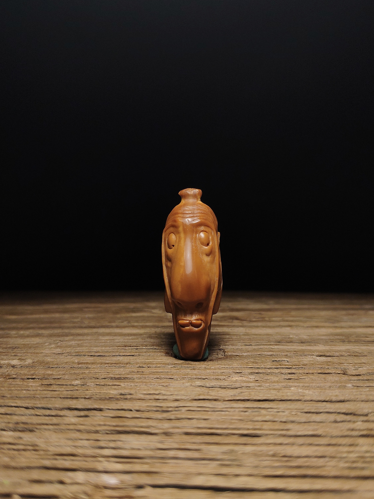 覃投艺核工作室希早核雕作品