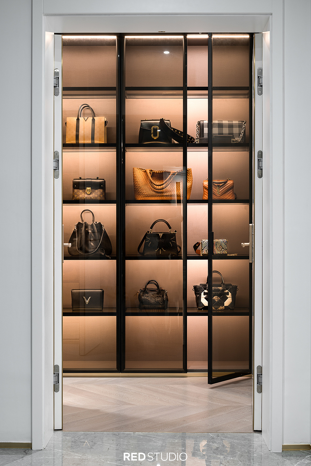 空间摄影 | 一半冷艳· 一半迷红