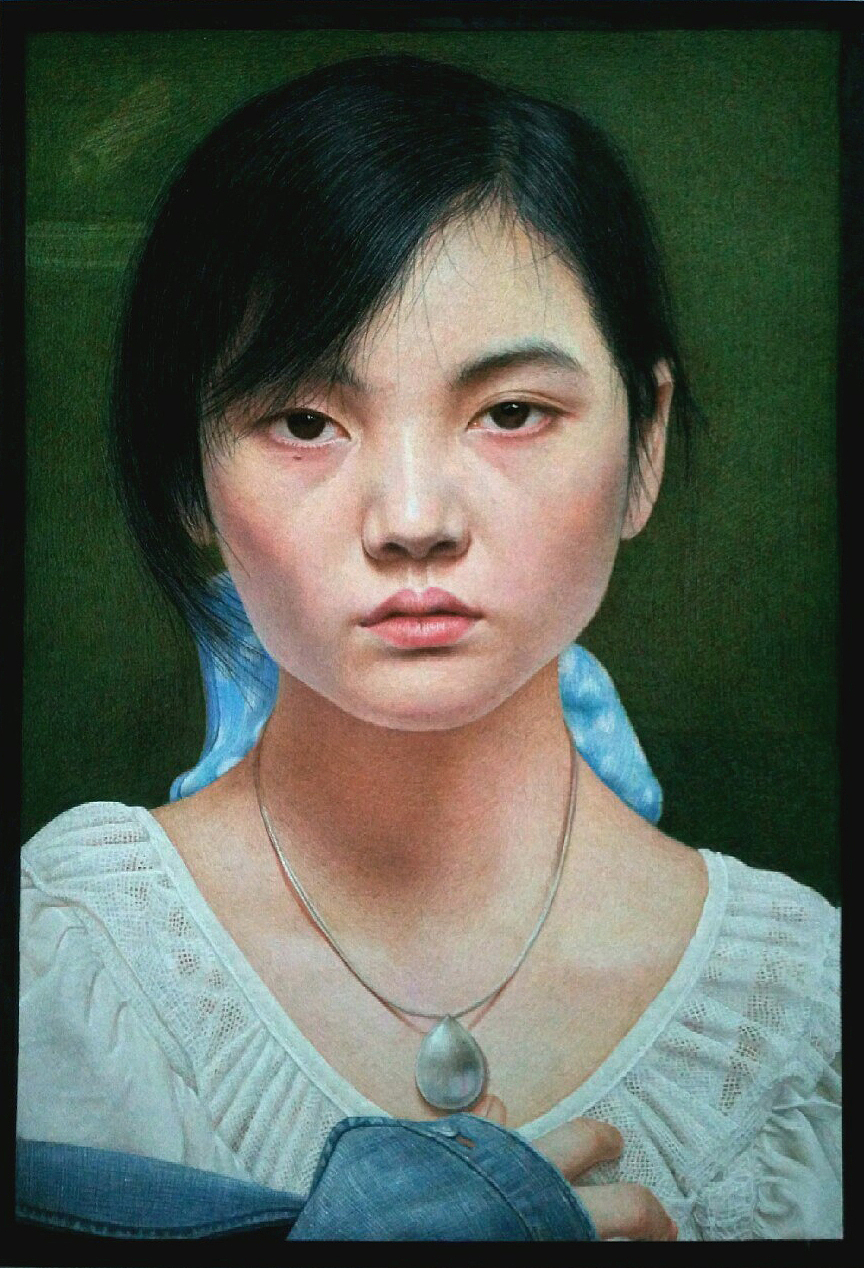 原图是冷军老师的超写实油画《小唐》,在这里我把小唐的项链莲花换成