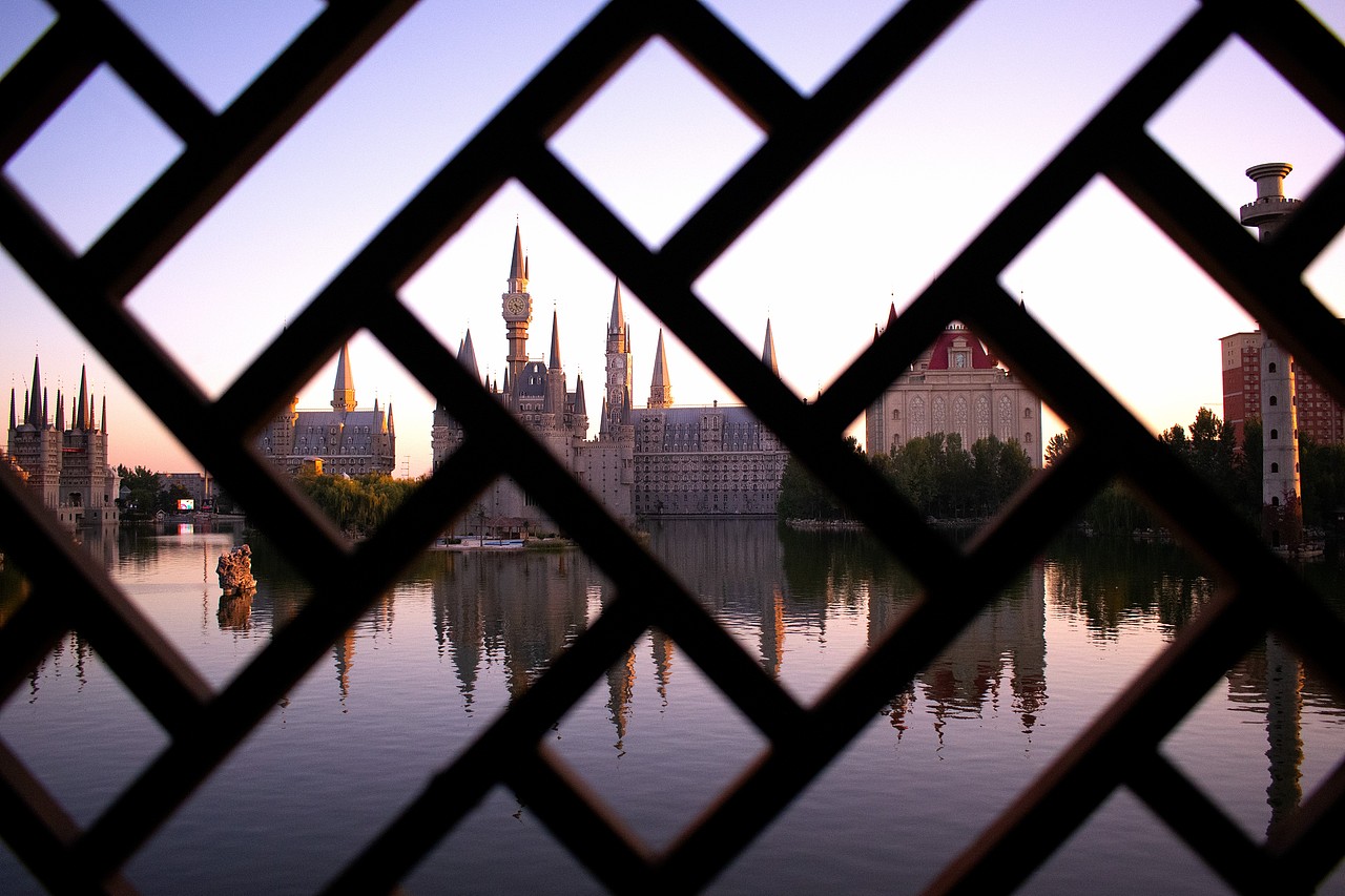 河北美术学院仿古与欧式建筑群（图ZMjMwMzcwMDky） - 环境/建筑摄影 - 站酷设计师长长长长长长水原创素材 - 站酷ZCOOL