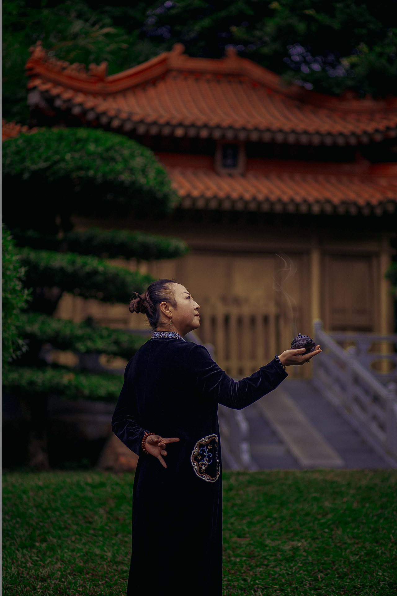 风水大师个人形象摄影