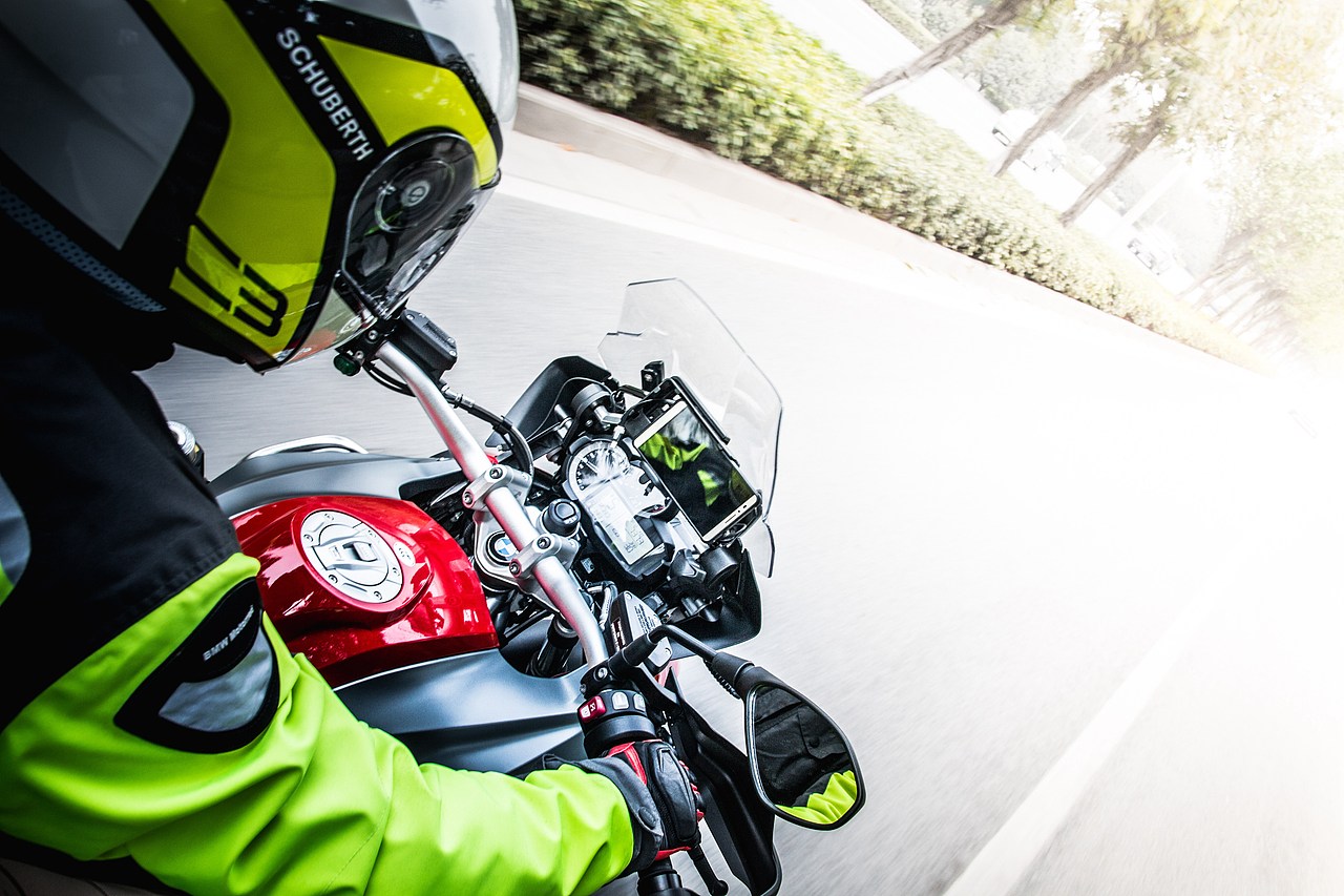 宝马水鸟第三人称视角运动摄影