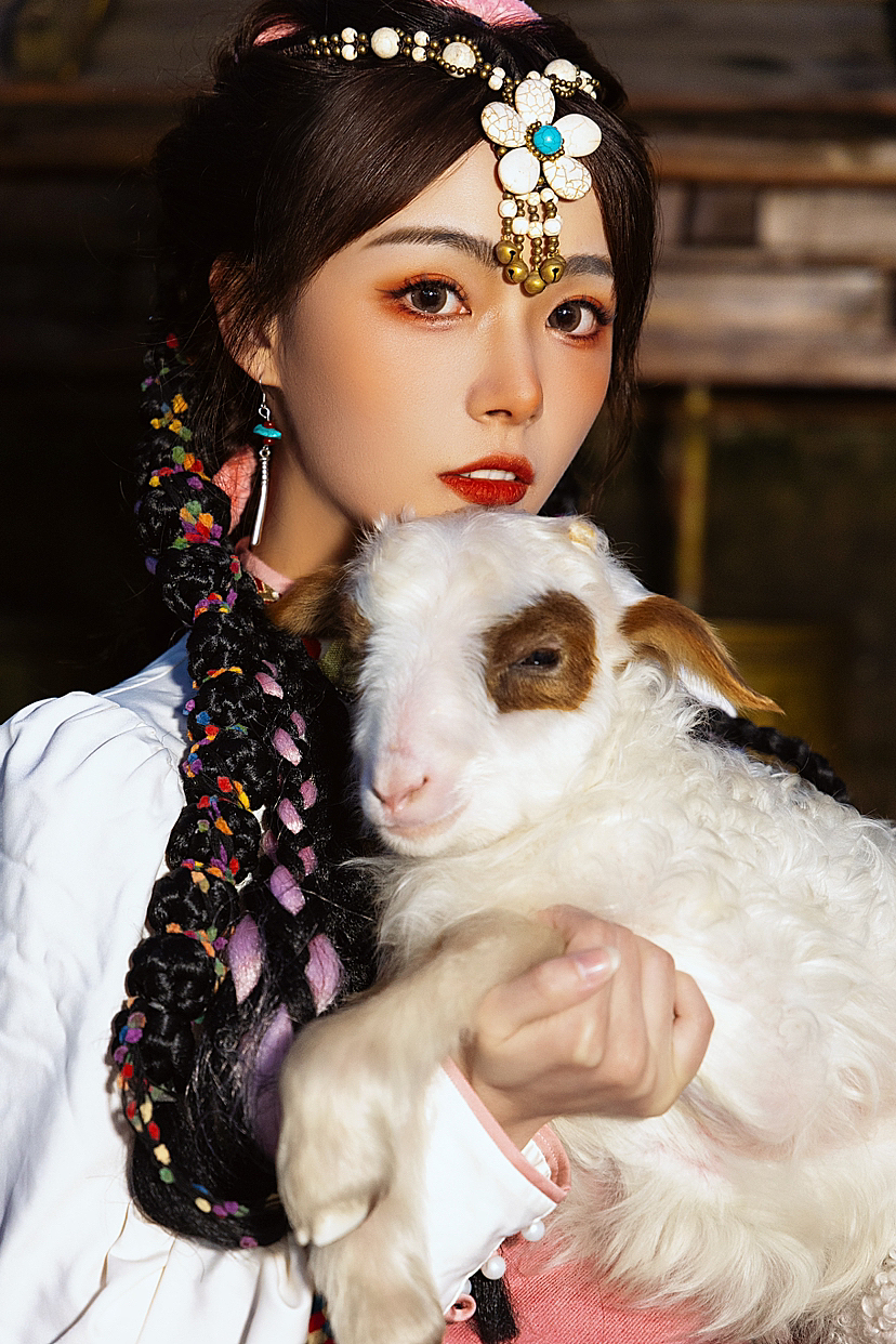 民族旅拍写真客样修图