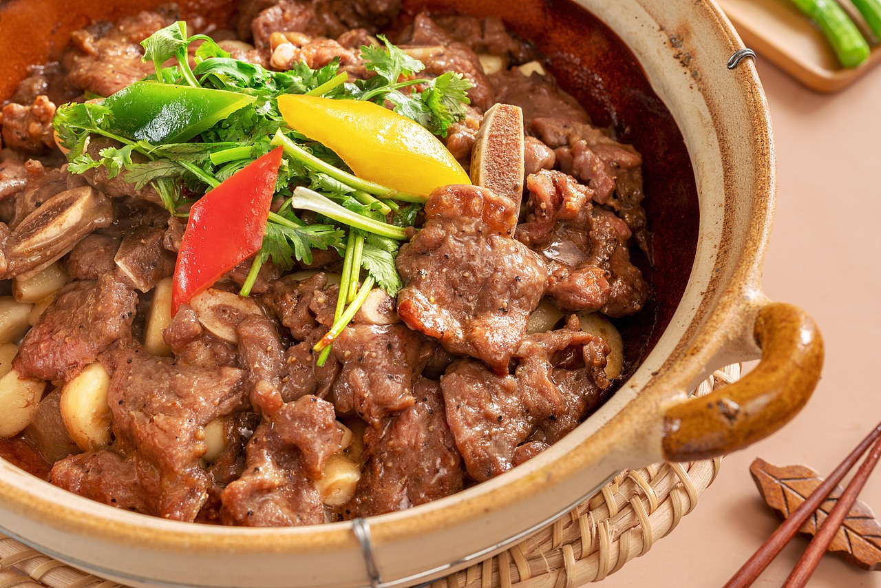 煲仔一切的茶餐厅!