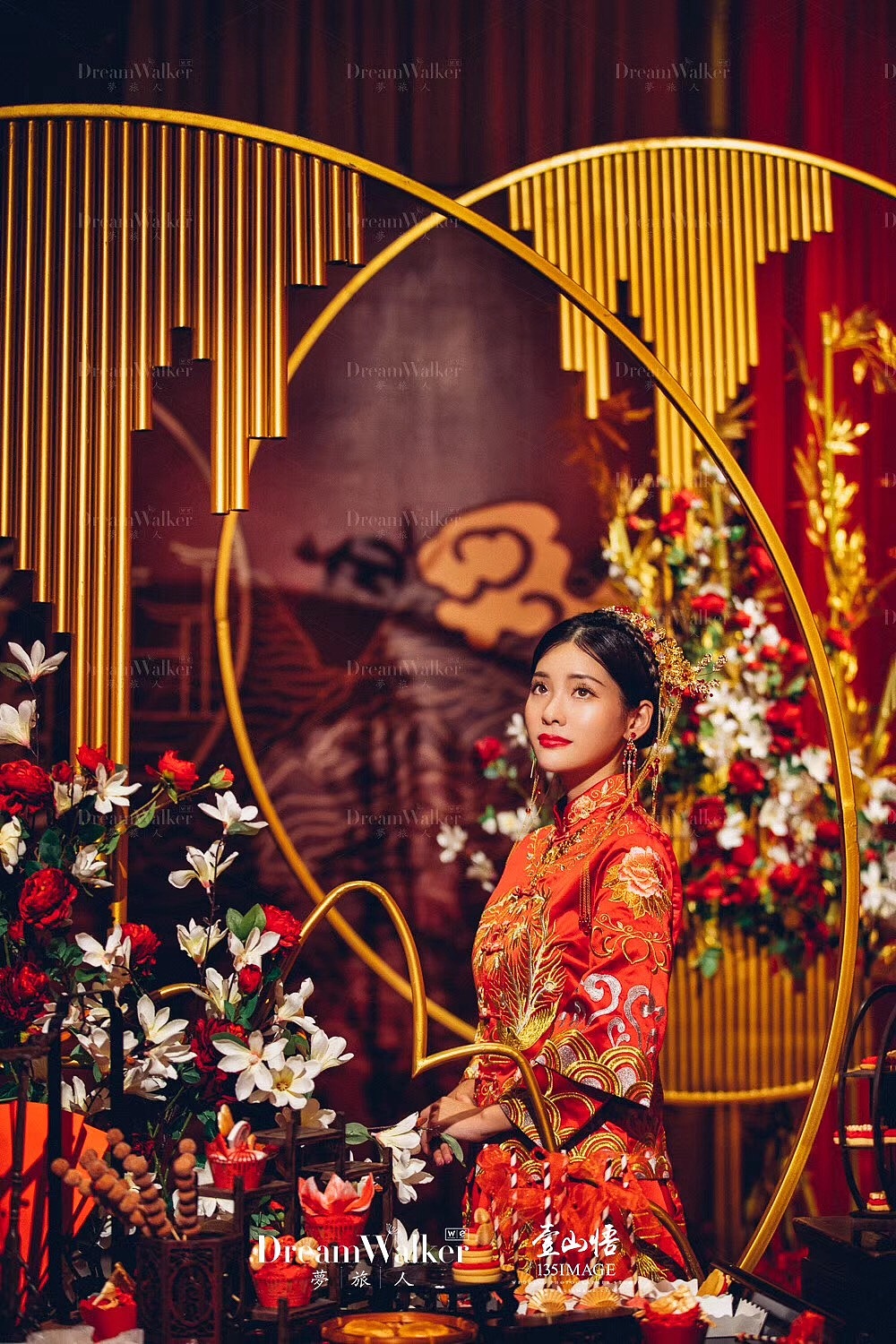 翱翔在祥云里的龙凤，在我们的庭院落在下，就在此刻（图ZMTM2ODc1NjQw） - 舞台美术 - 站酷设计师莫飞机原创素材 - 站酷ZCOOL