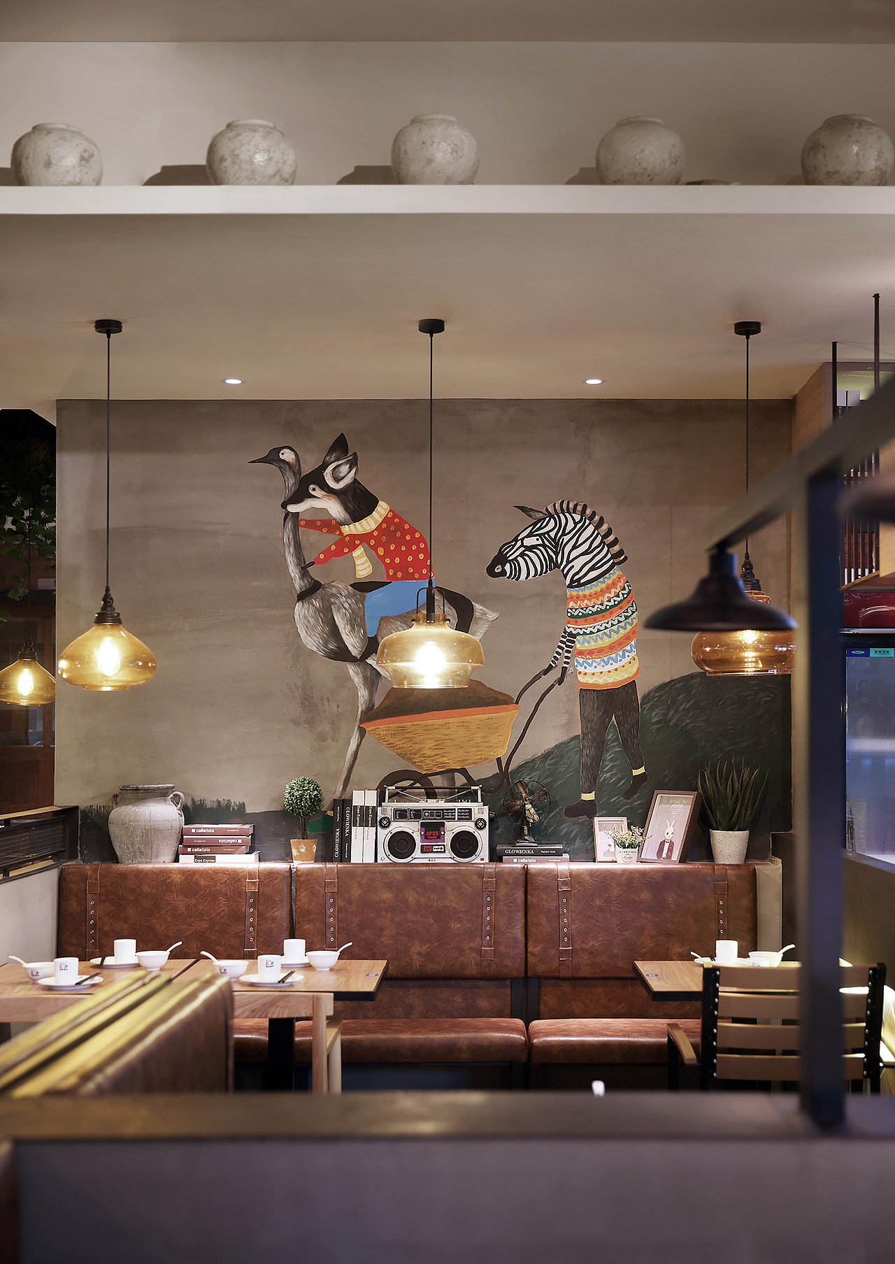 深圳餐饮空间设计,一家简洁活泼的粤湘风味餐厅