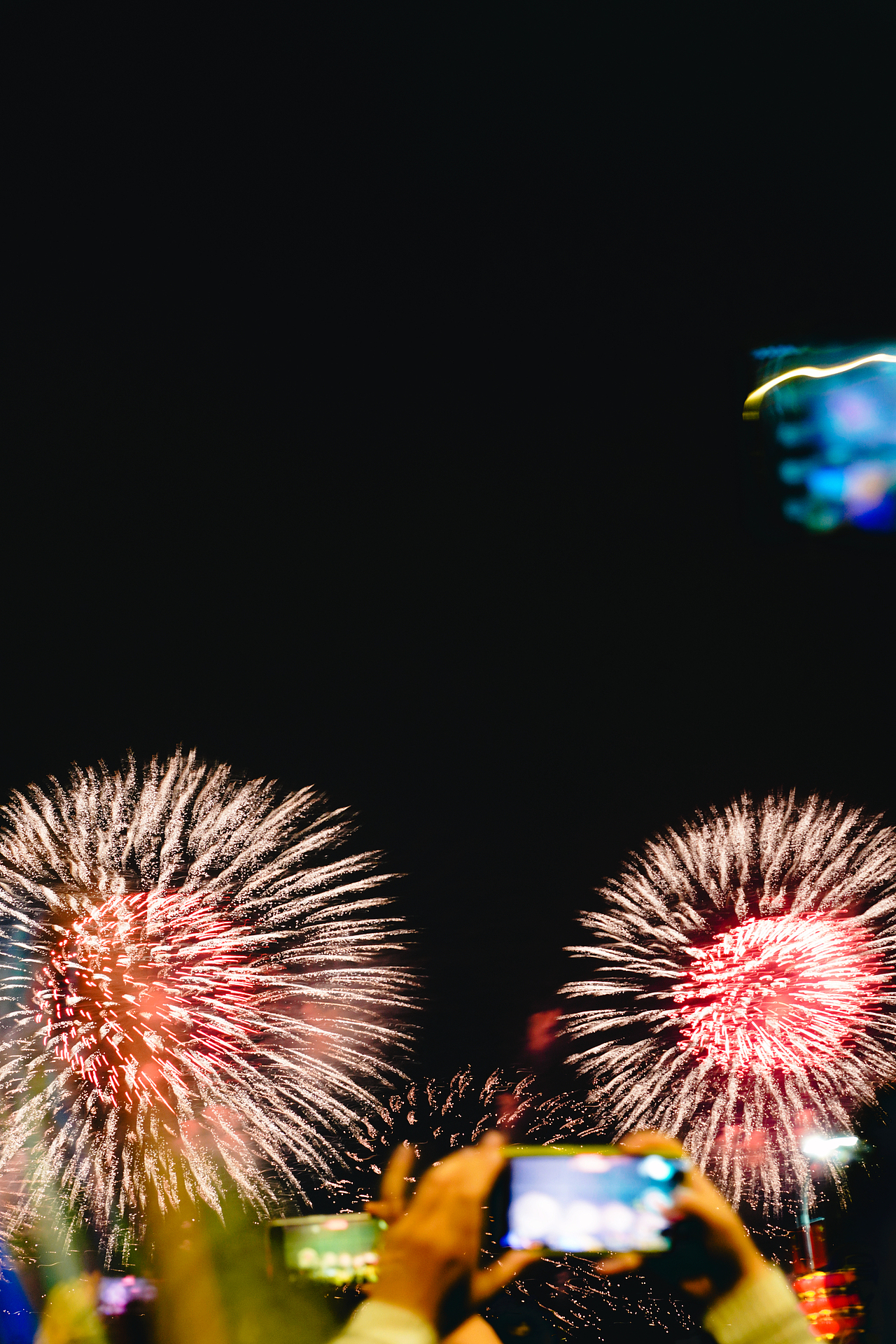 南昌十一國(guó)慶煙火大會(huì)（圖ZMzUyNTA3NzI4） - 風(fēng)光攝影 - 站酷設(shè)計(jì)師拾光者Orince原創(chuàng)素材 - 站酷ZCOOL