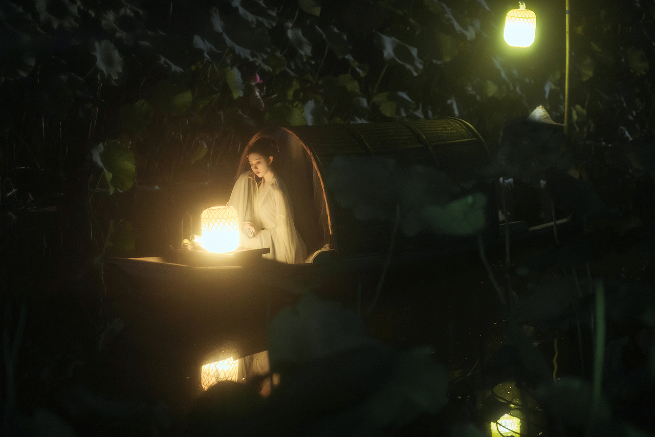 霜莲子（图ZMTc5MDEzMzU2） - 人像摄影 - 站酷设计师弓长歌原创素材 - 站酷ZCOOL