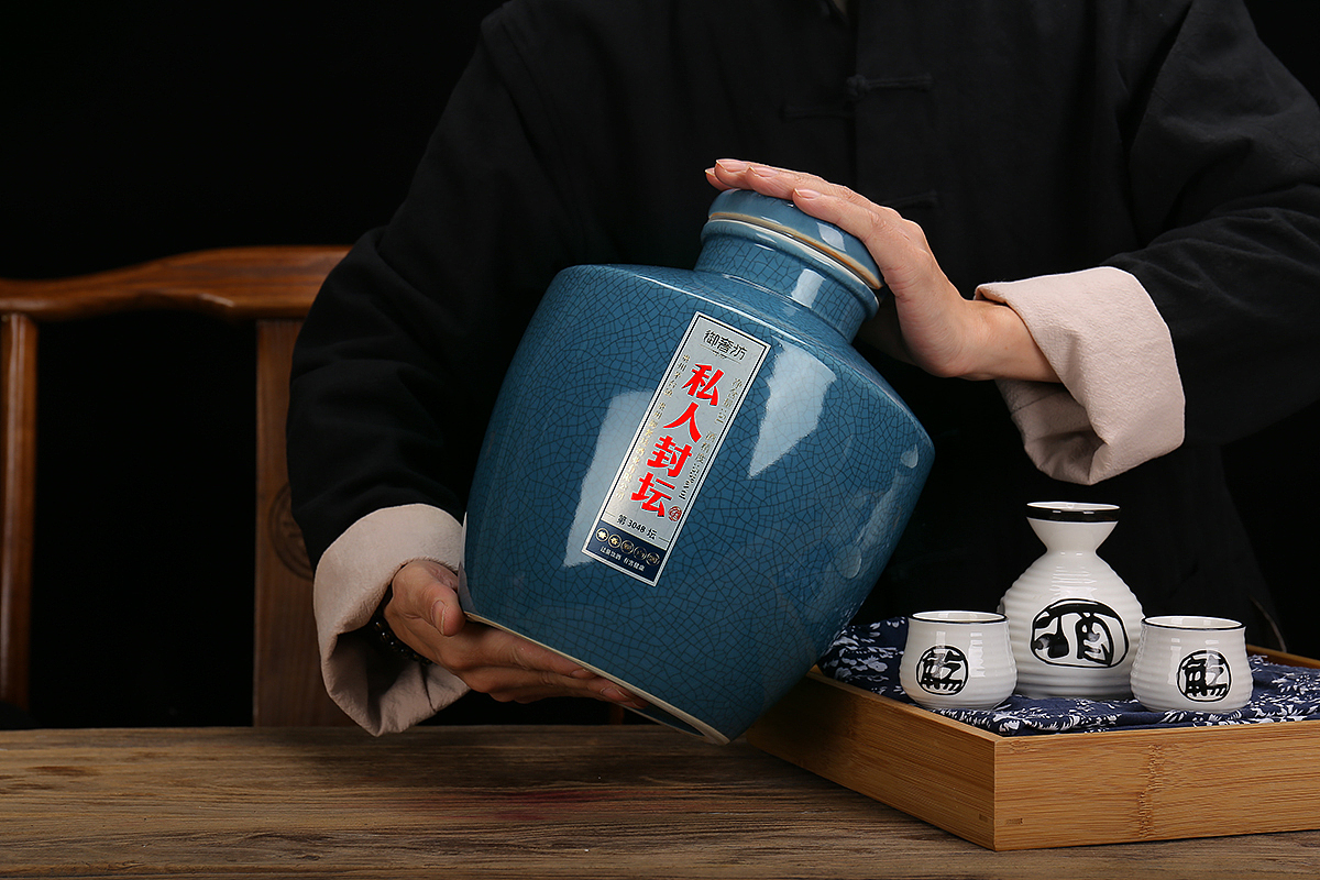 私人封坛酒（图ZMjA2MDA2MDky） - 产品摄影 - 站酷设计师苗岭梵影原创素材 - 站酷ZCOOL
